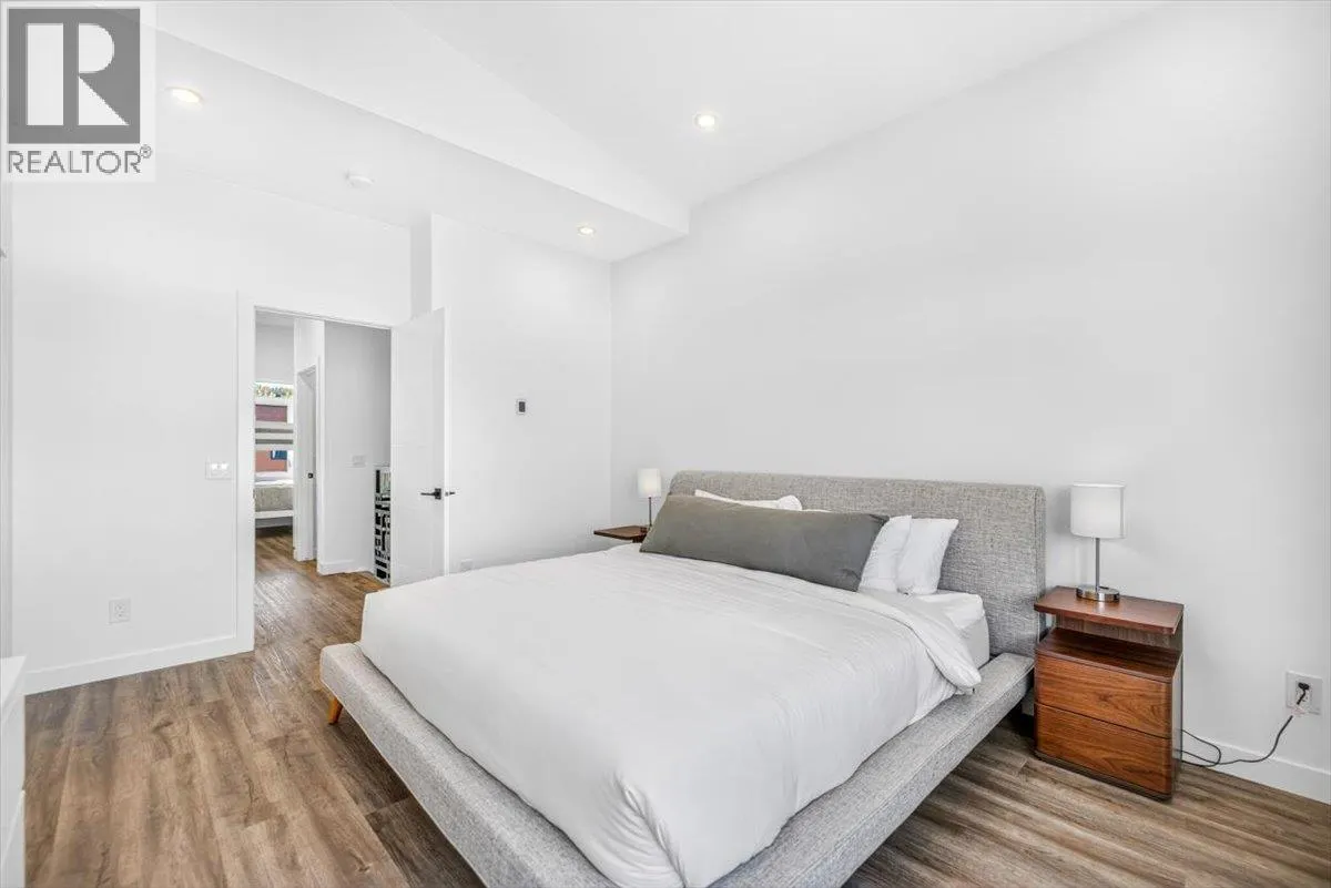 700 Riverside Way Unit# 205