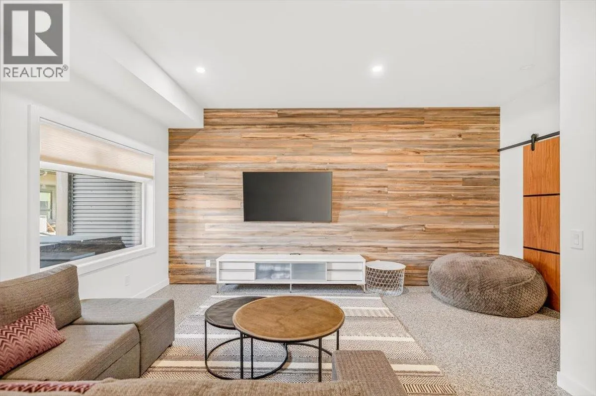 700 Riverside Way Unit# 205