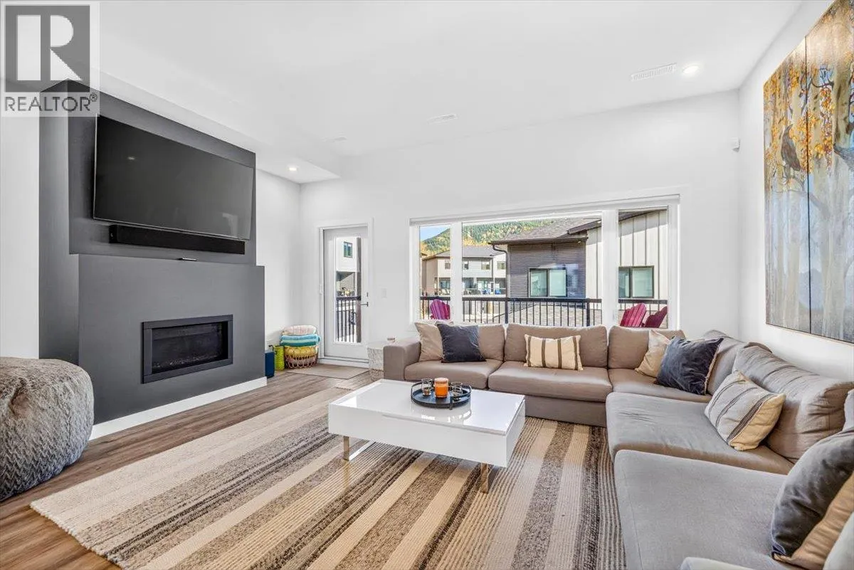 700 Riverside Way Unit# 205