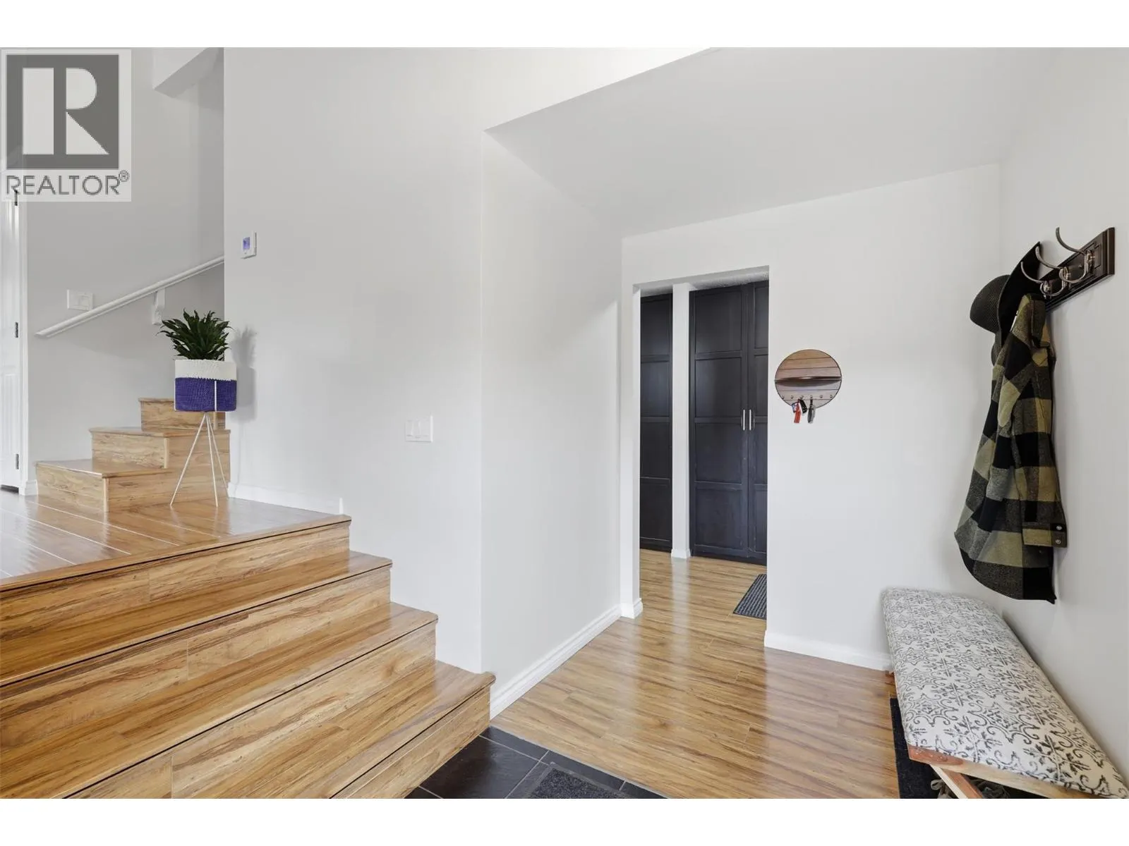 492 LAURIER Drive