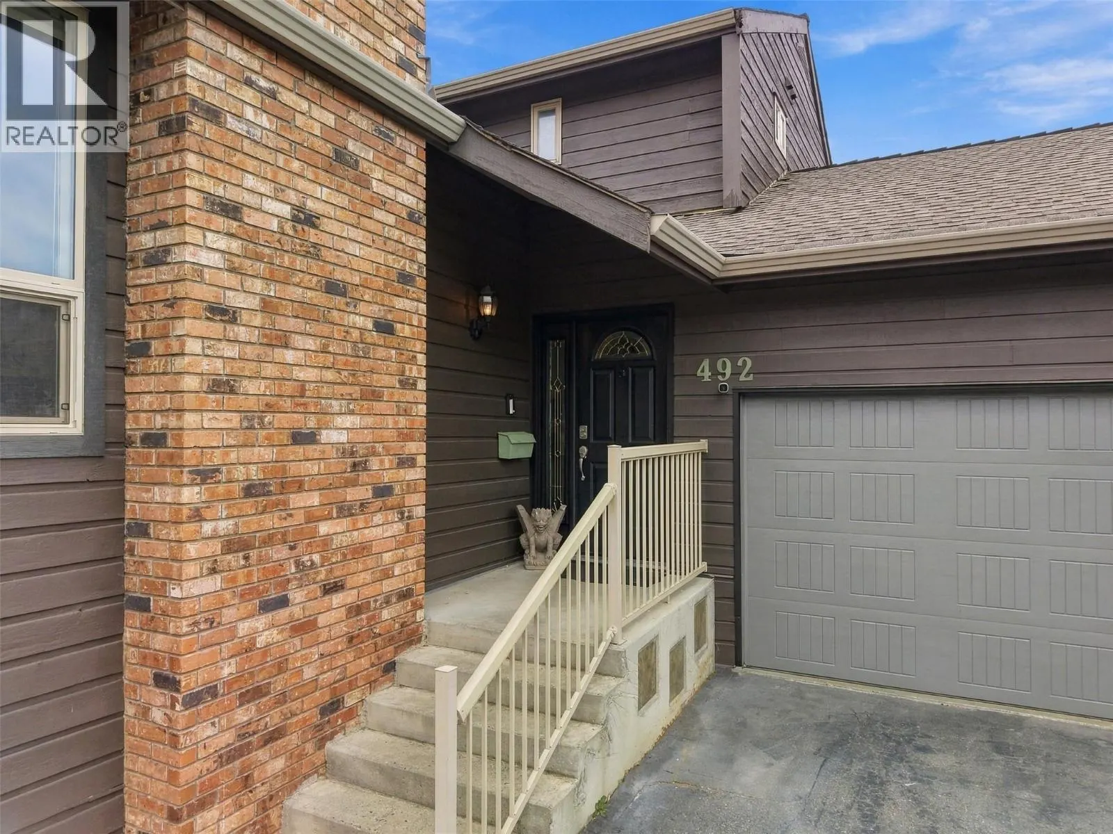 492 LAURIER Drive