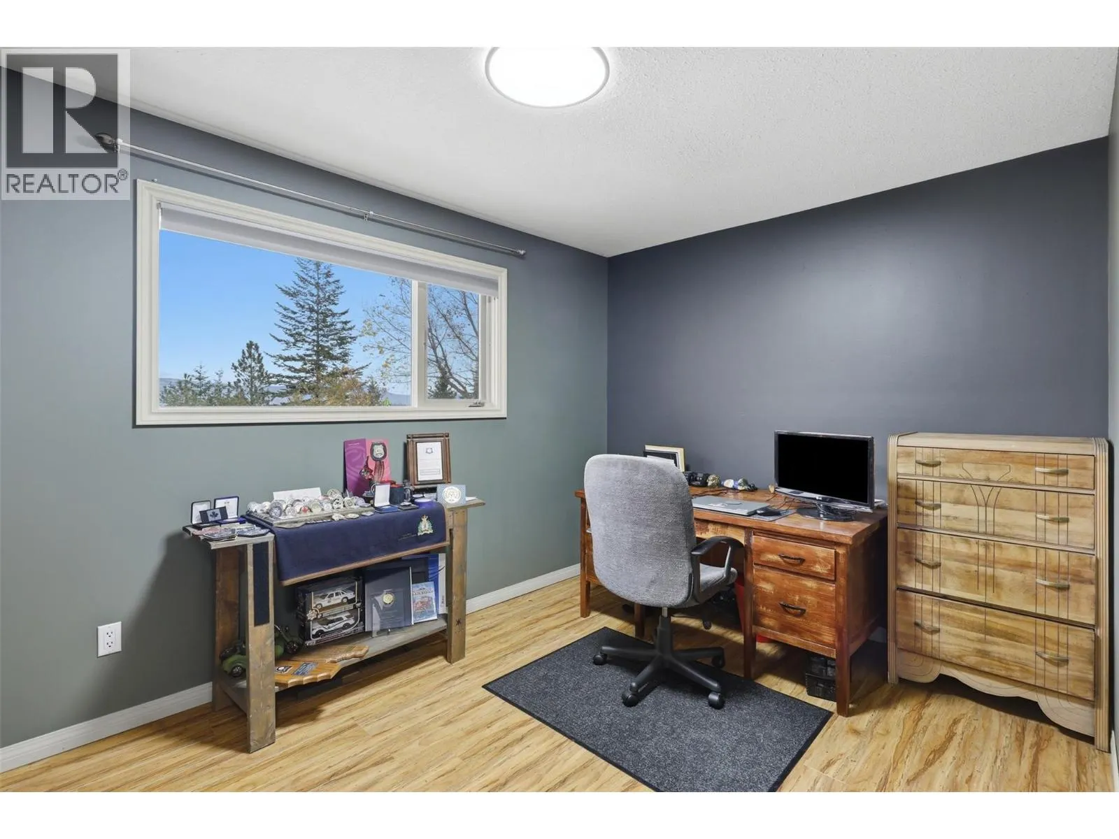 492 LAURIER Drive