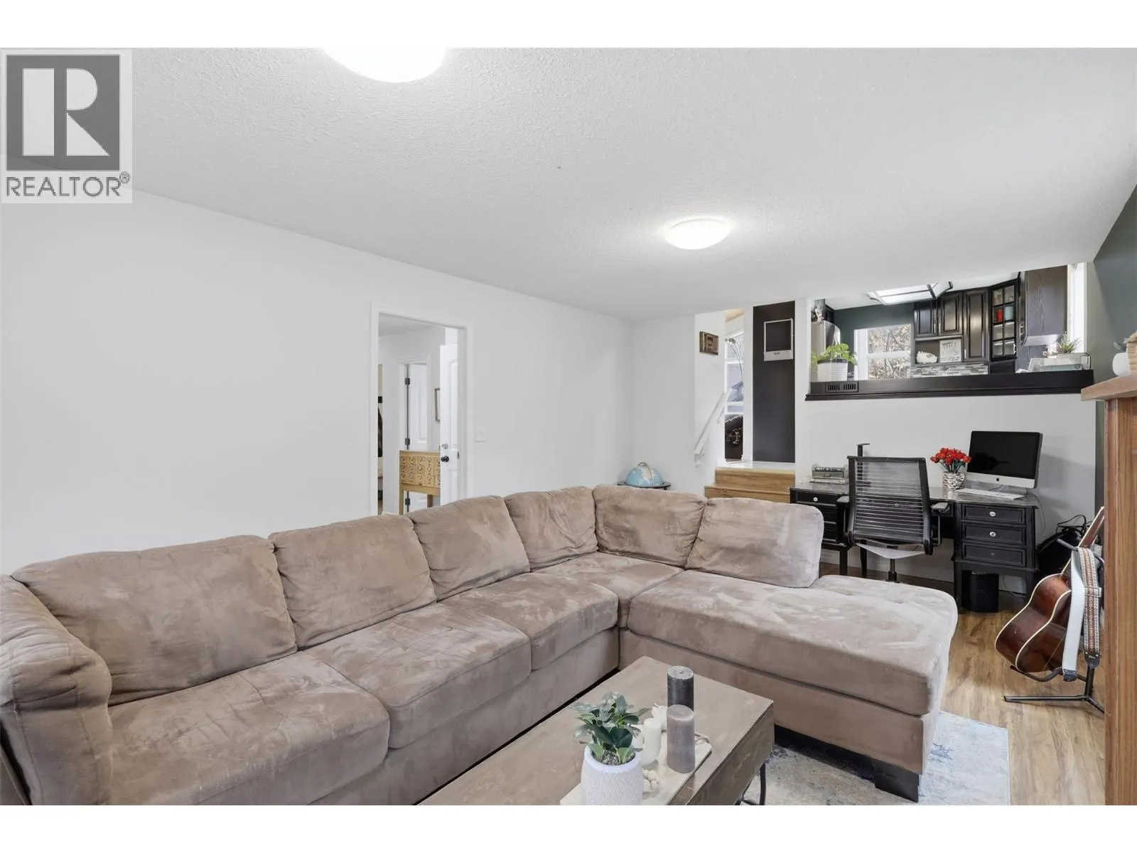 492 LAURIER Drive