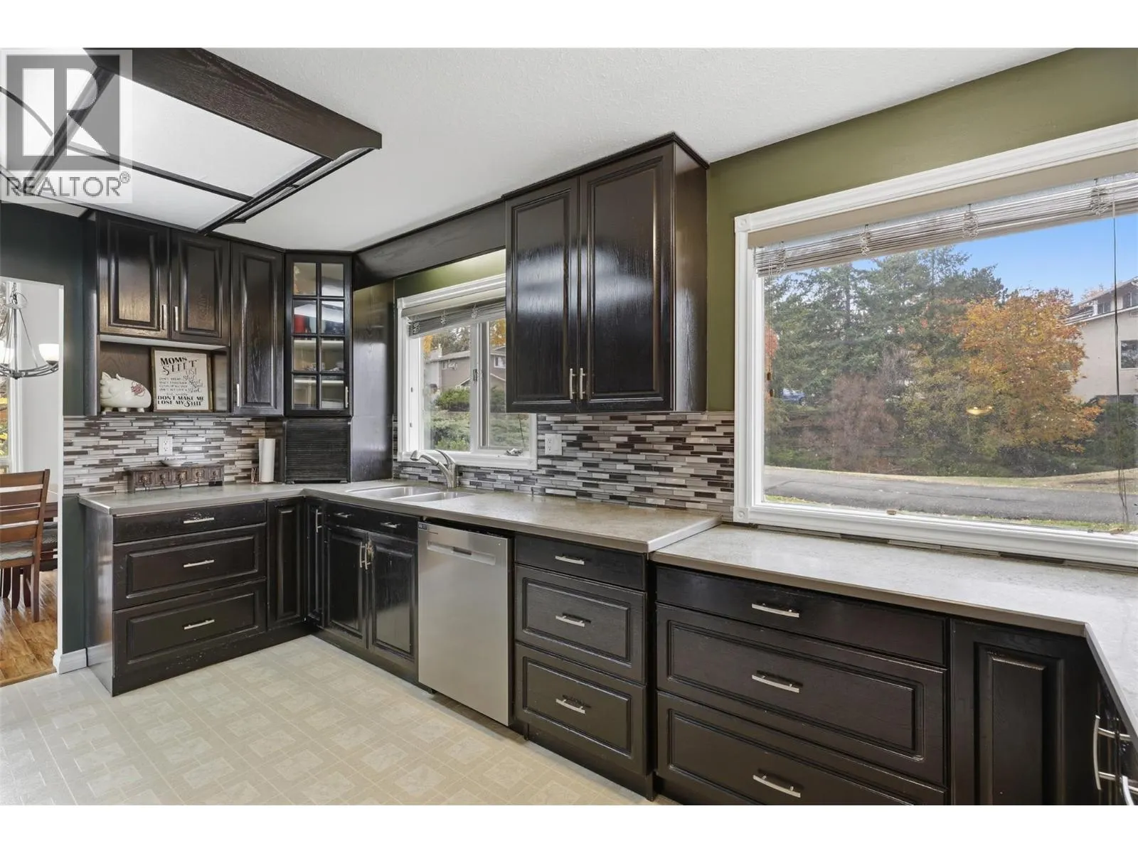 492 LAURIER Drive
