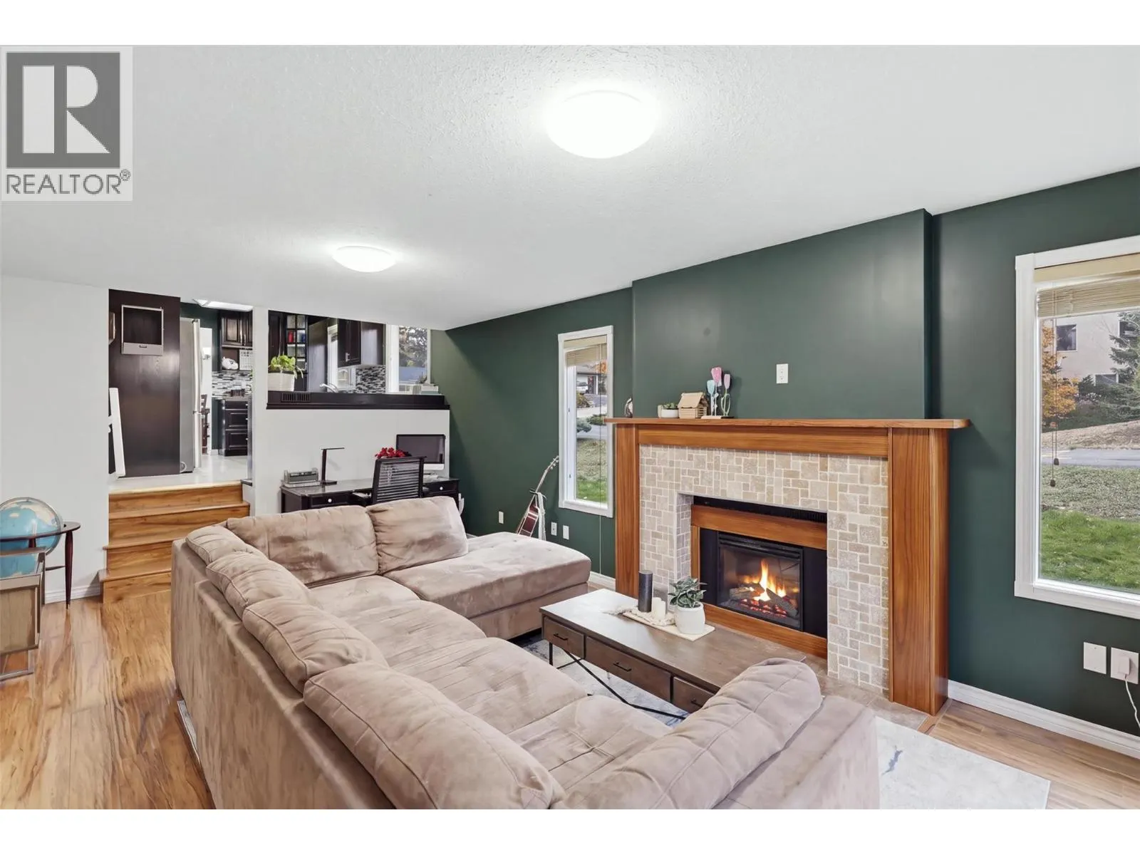 492 LAURIER Drive