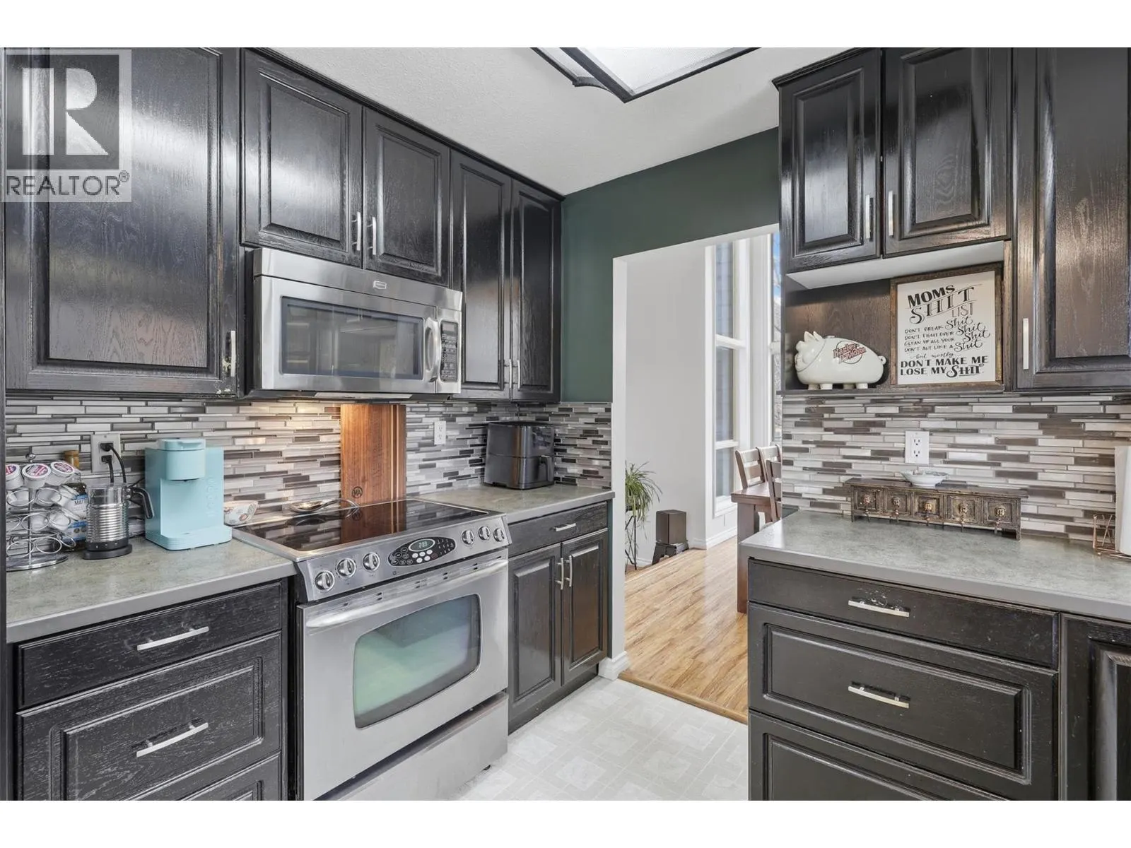 492 LAURIER Drive