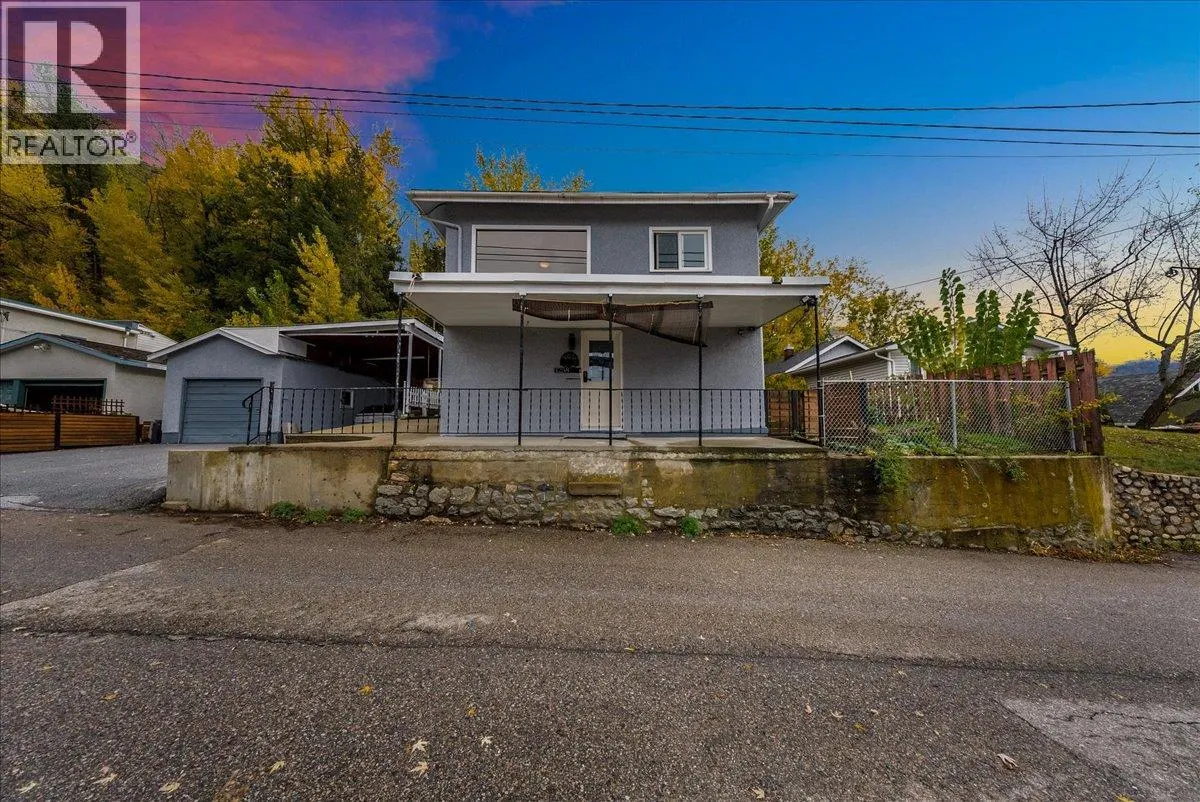 1258 Fourth Avenue