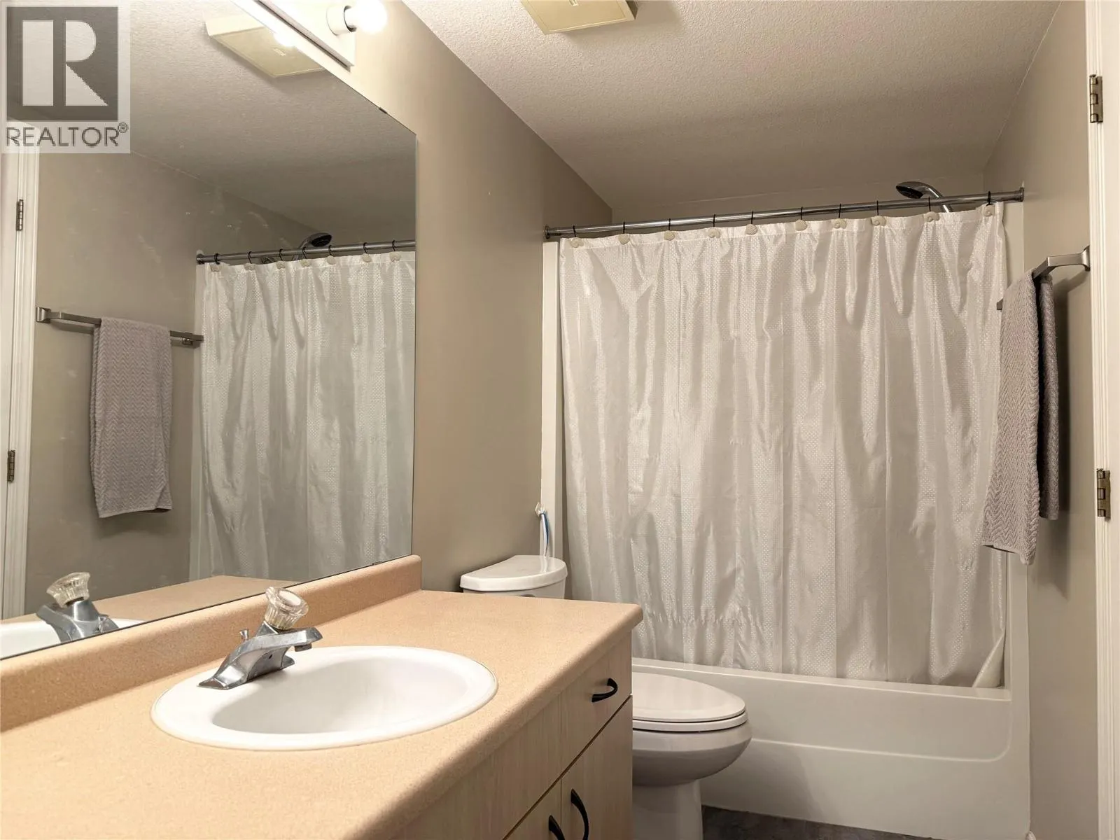 240 Hollywood Road N Unit# 209