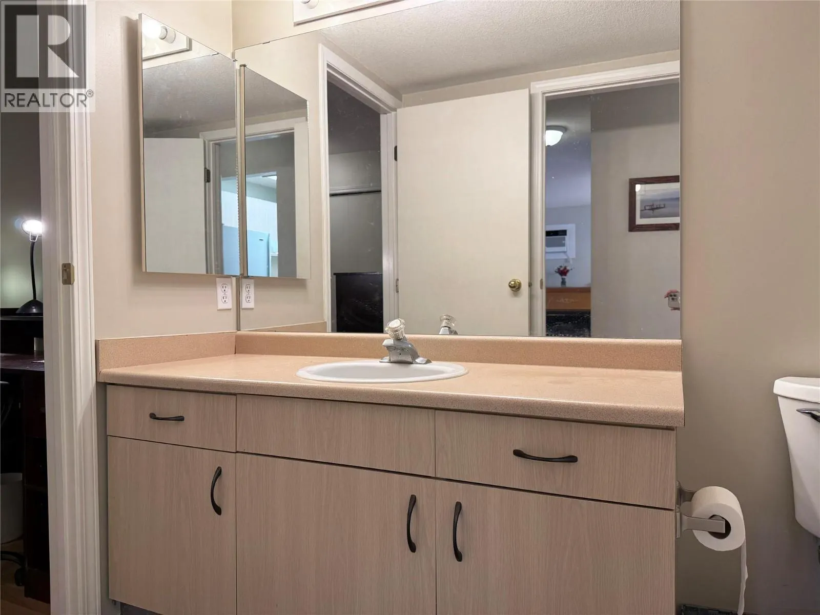 240 Hollywood Road N Unit# 209