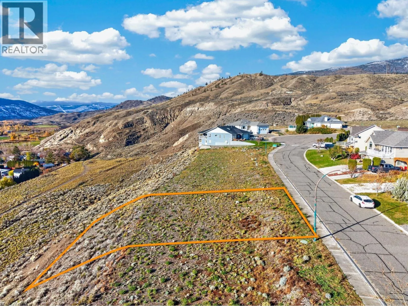 1386 SEMLIN Drive