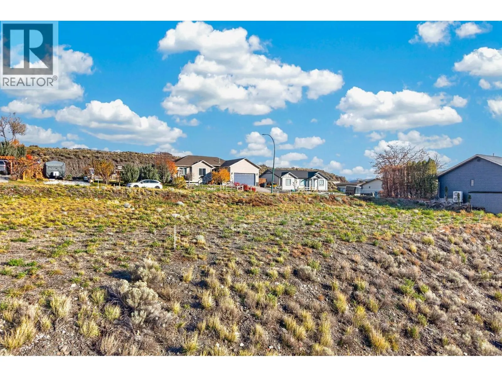 1386 SEMLIN Drive