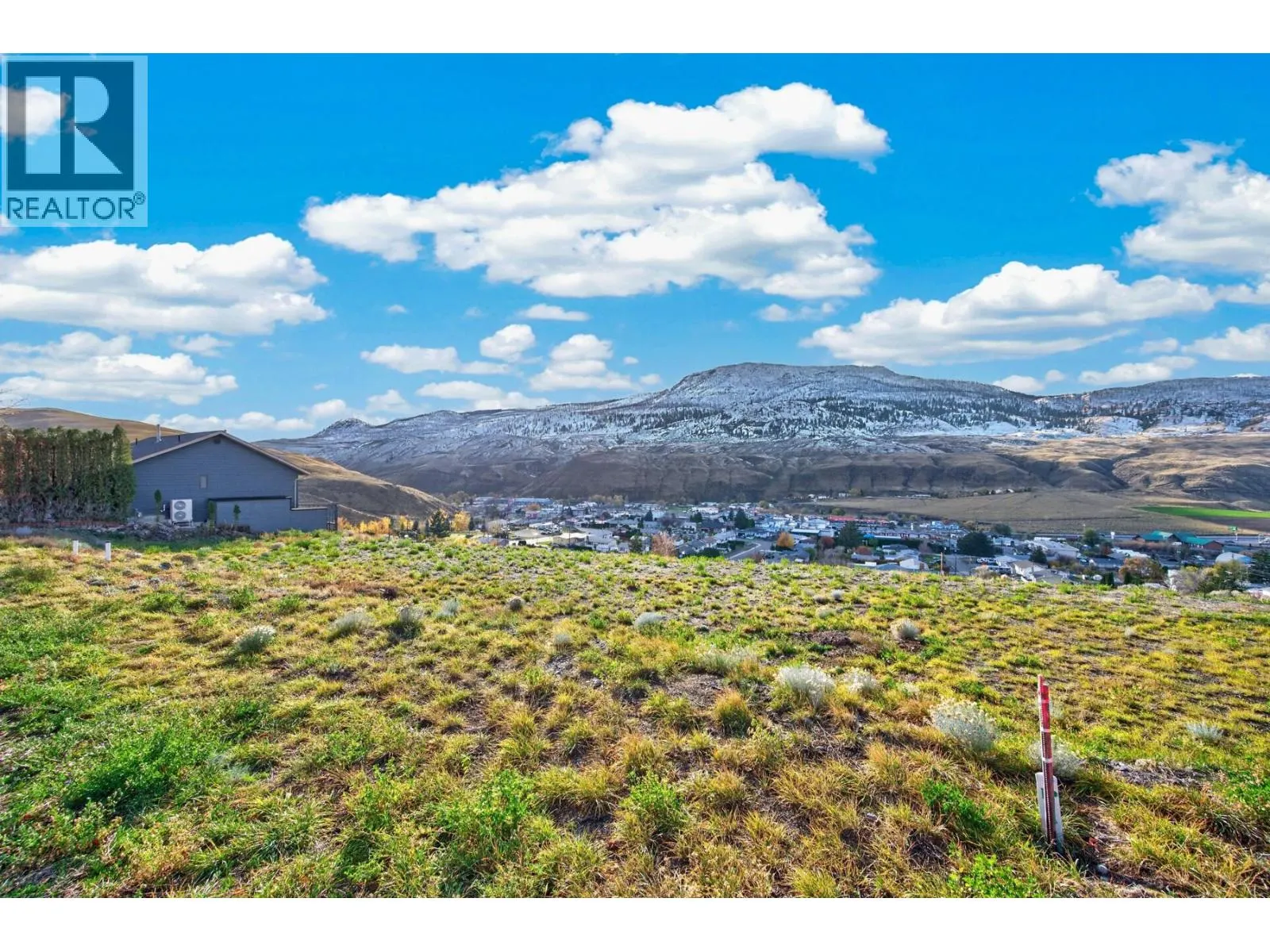 1386 SEMLIN Drive