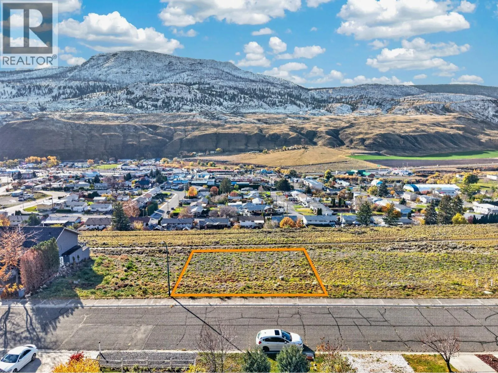1386 SEMLIN Drive
