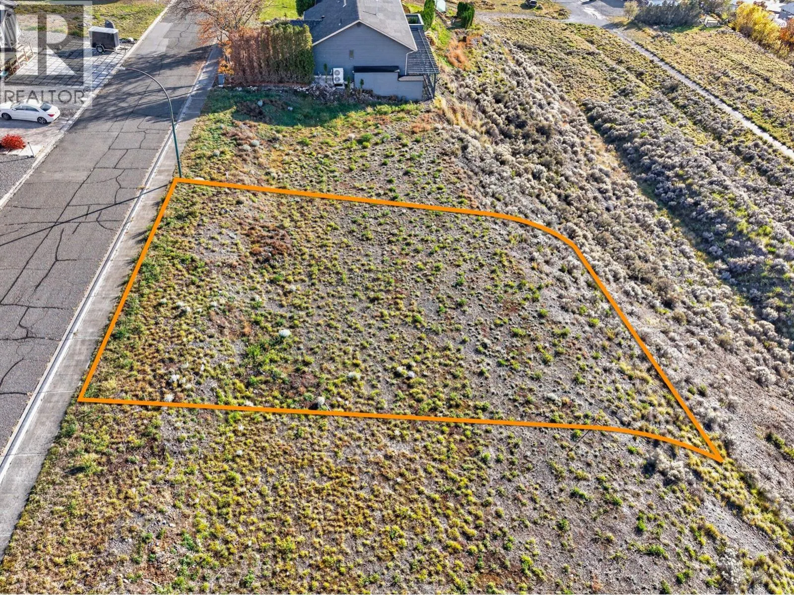 1386 SEMLIN Drive