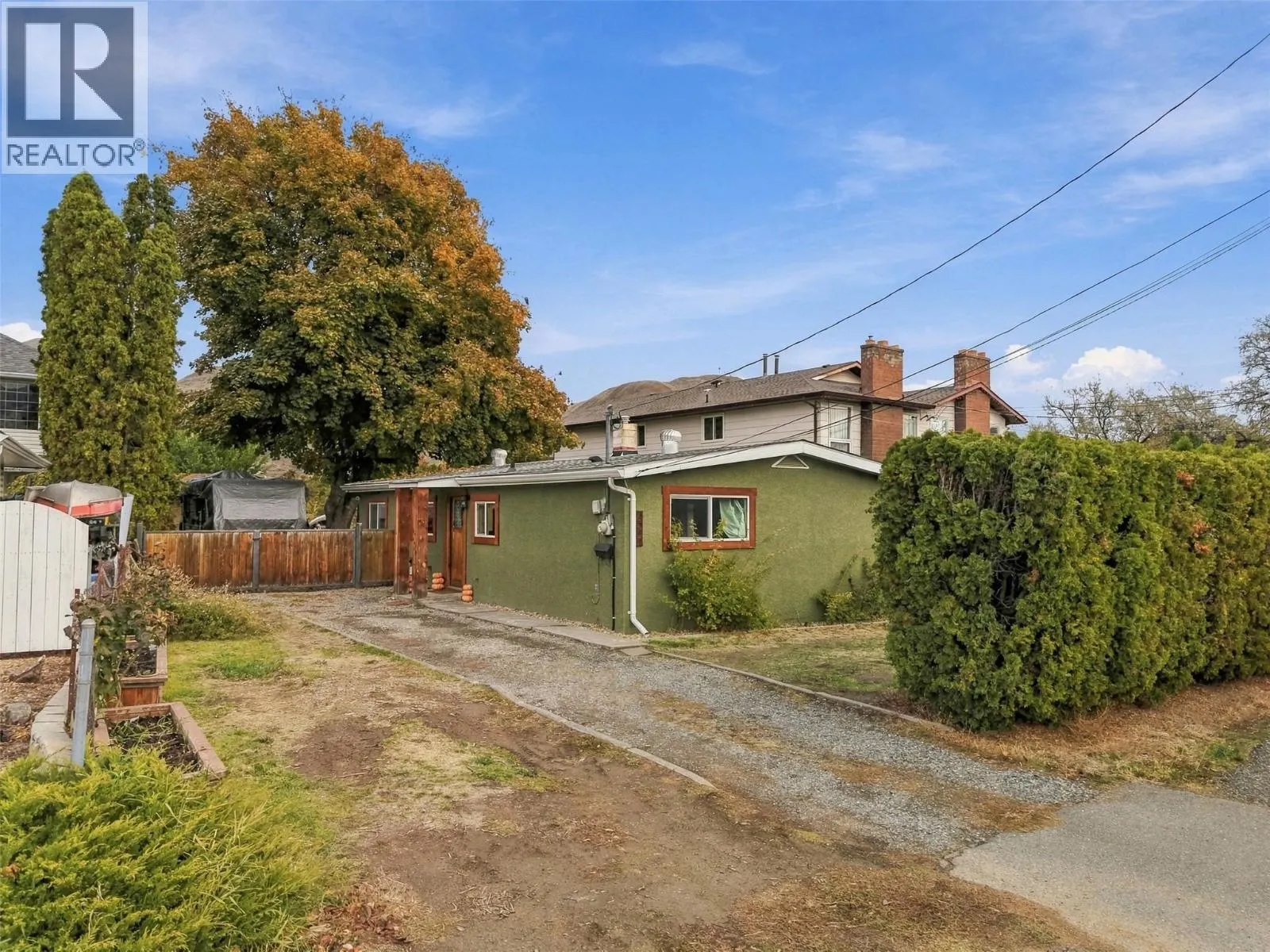 2542 Fleetwood Avenue