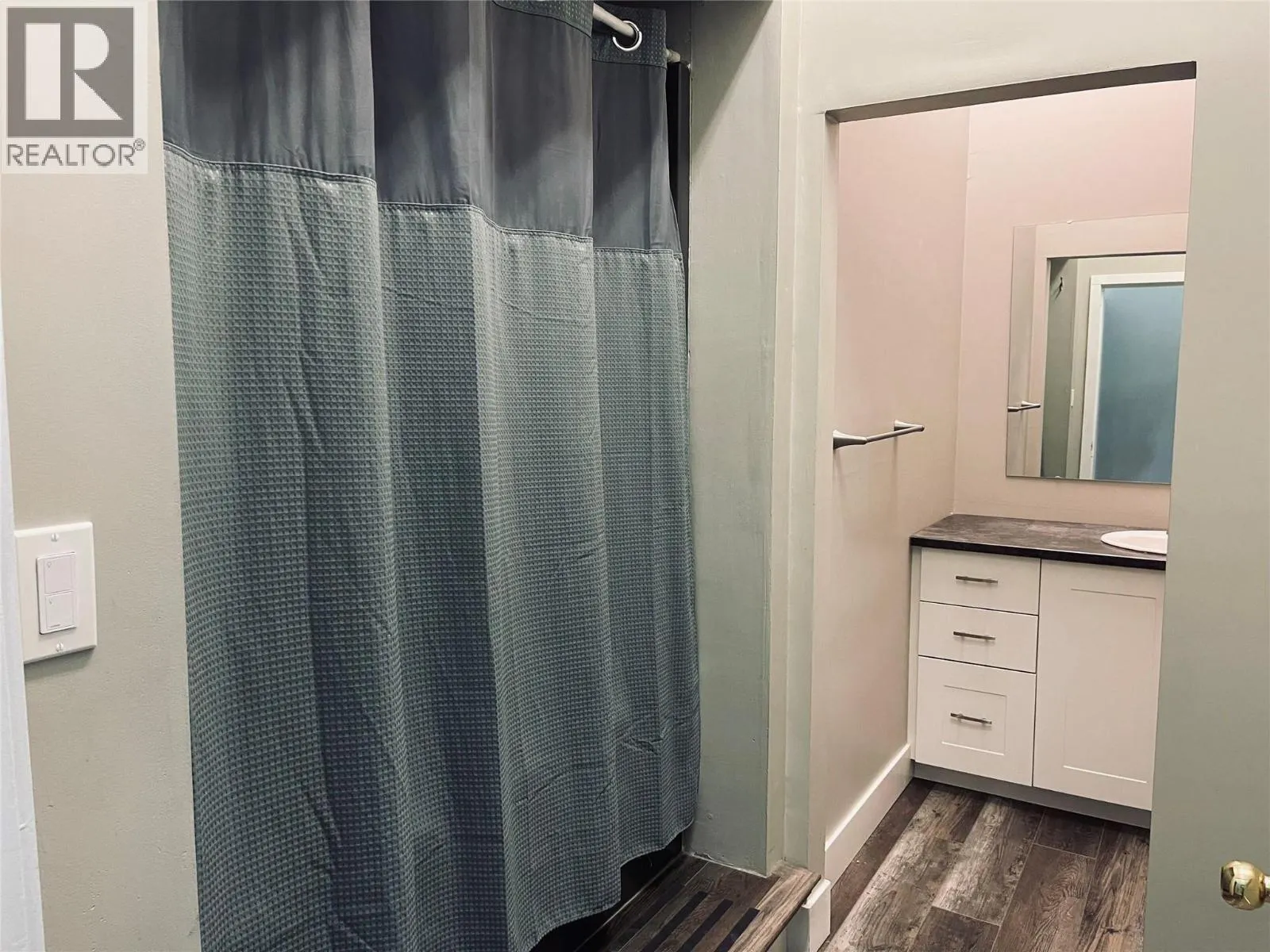 5201 26 Street