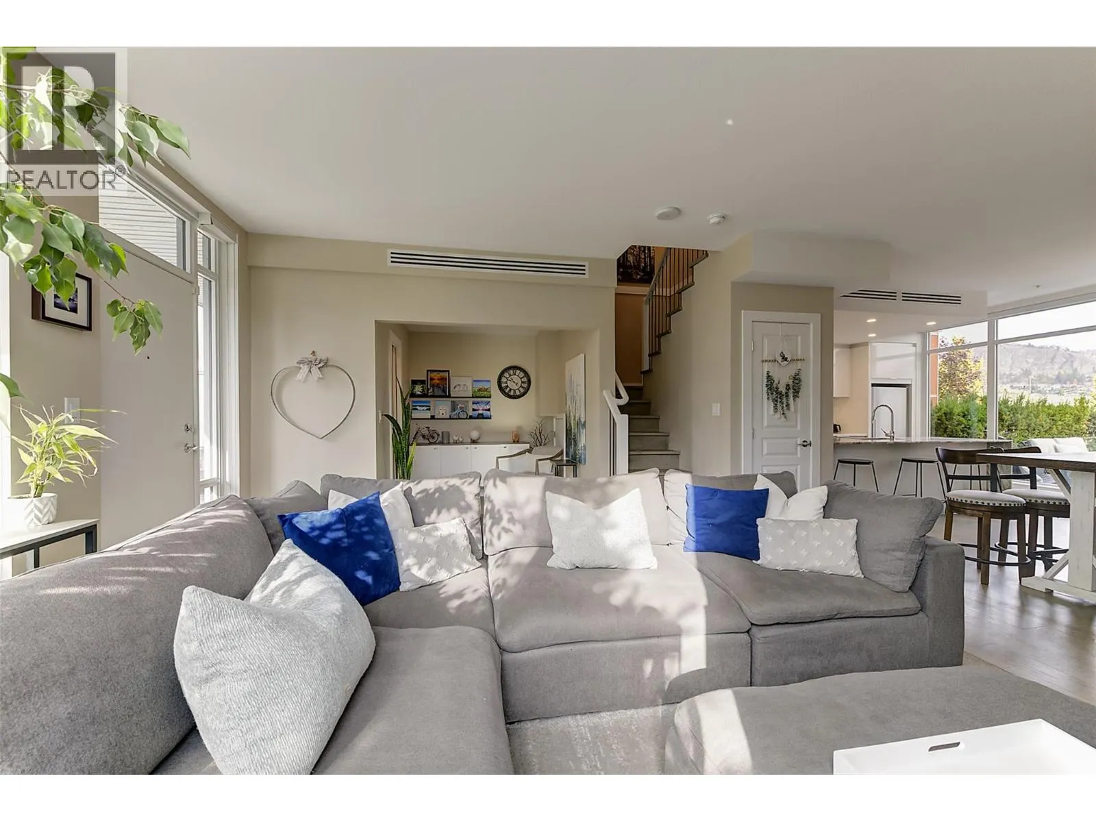 1151 Sunset Drive Unit# 105