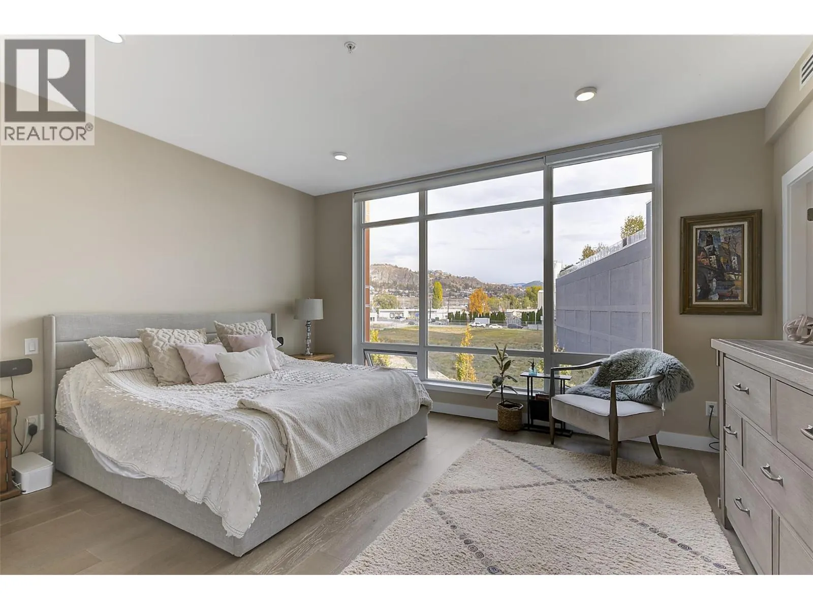 1151 Sunset Drive Unit# 105
