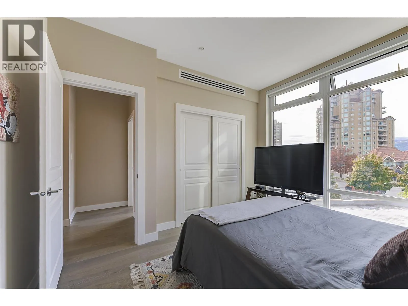 1151 Sunset Drive Unit# 105