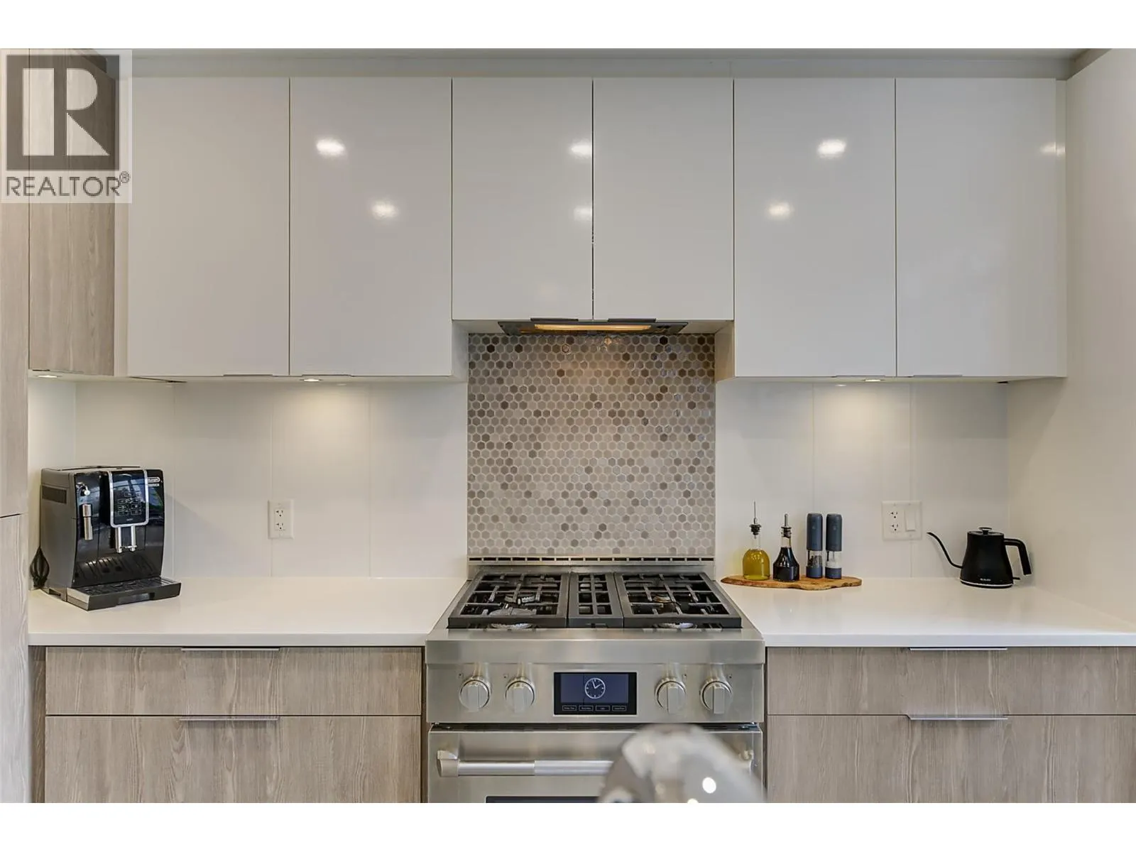 1151 Sunset Drive Unit# 105