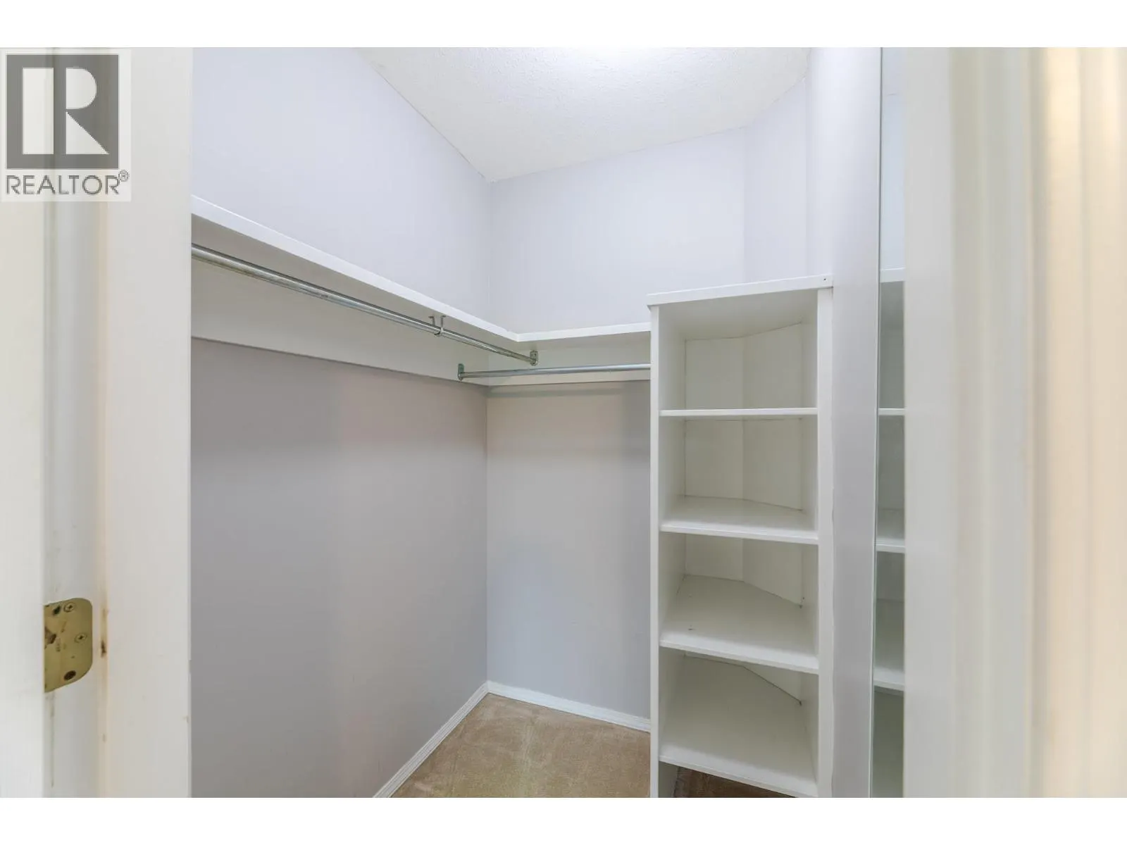 145 REDWING Place Unit# 7
