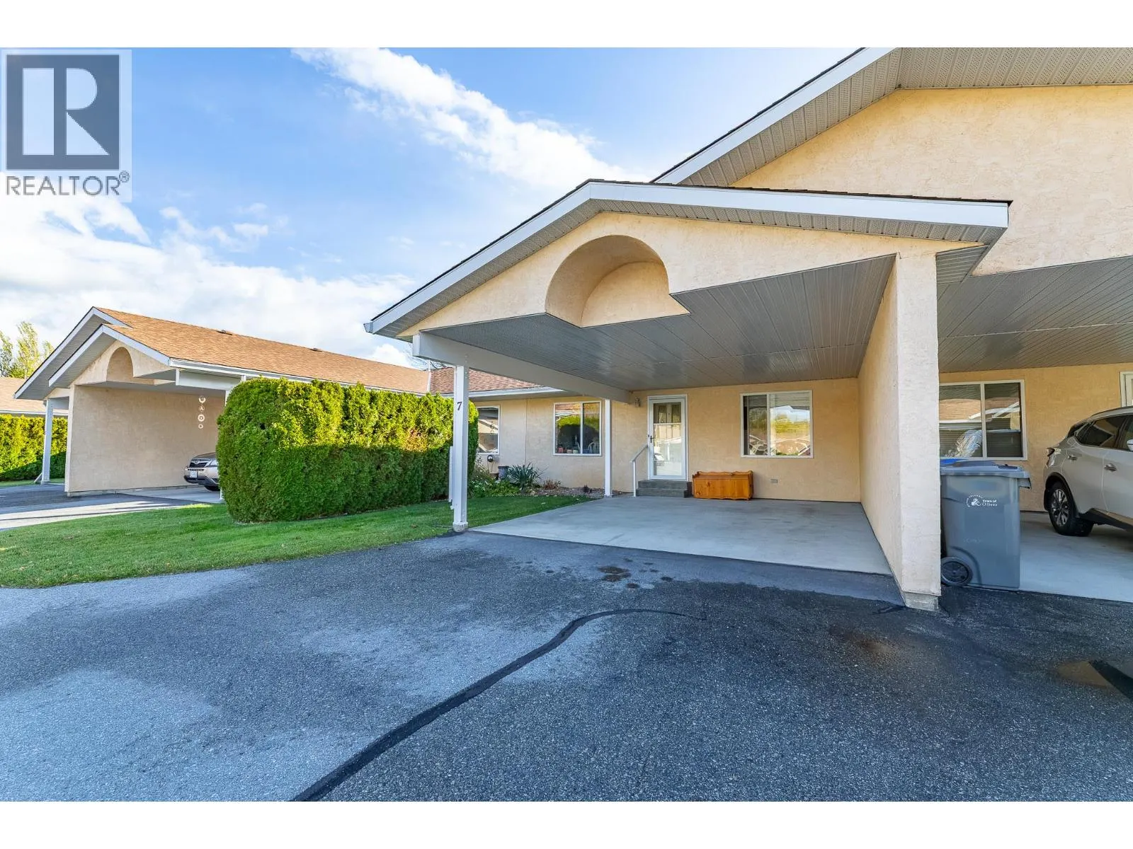 145 REDWING Place Unit# 7