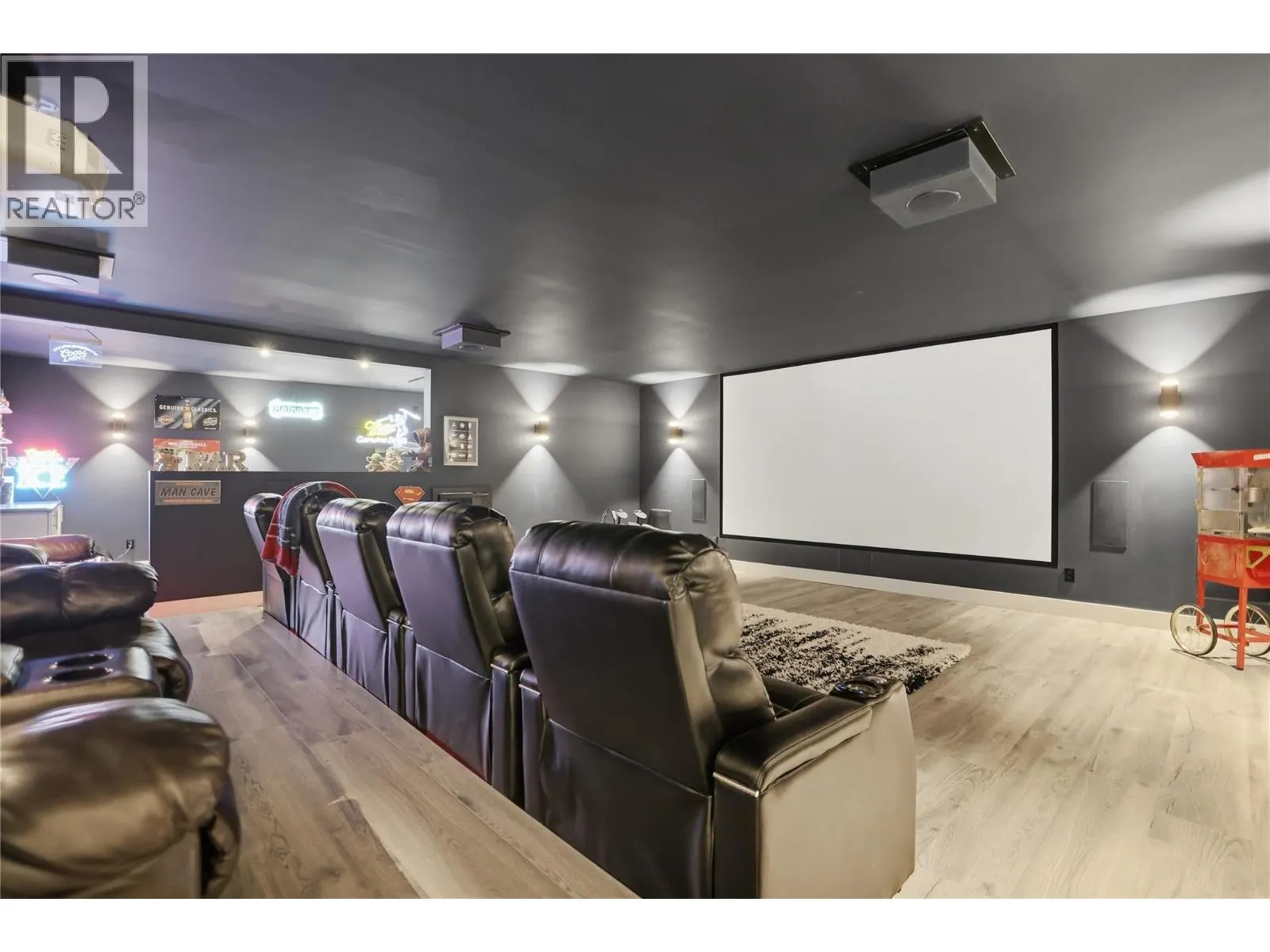 848 Cantle Drive