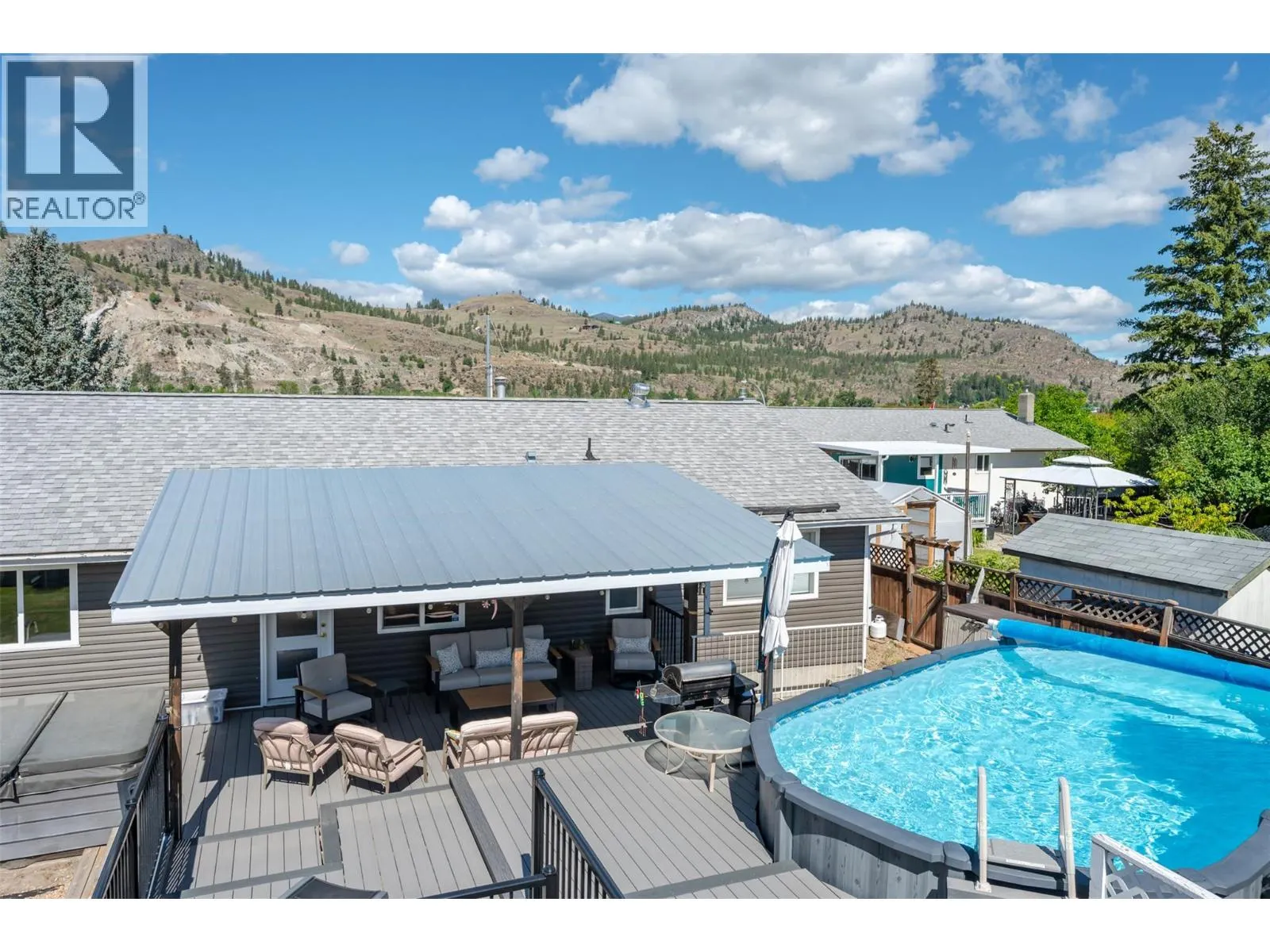 6763 MEADOWS Drive