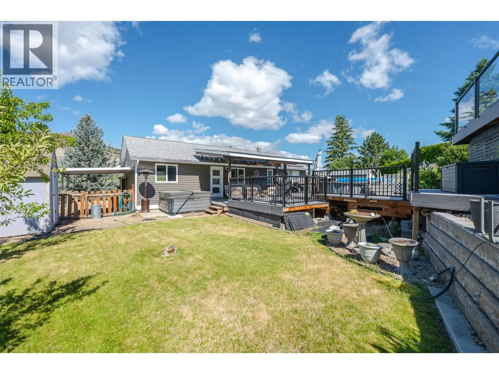 6763 MEADOWS Drive