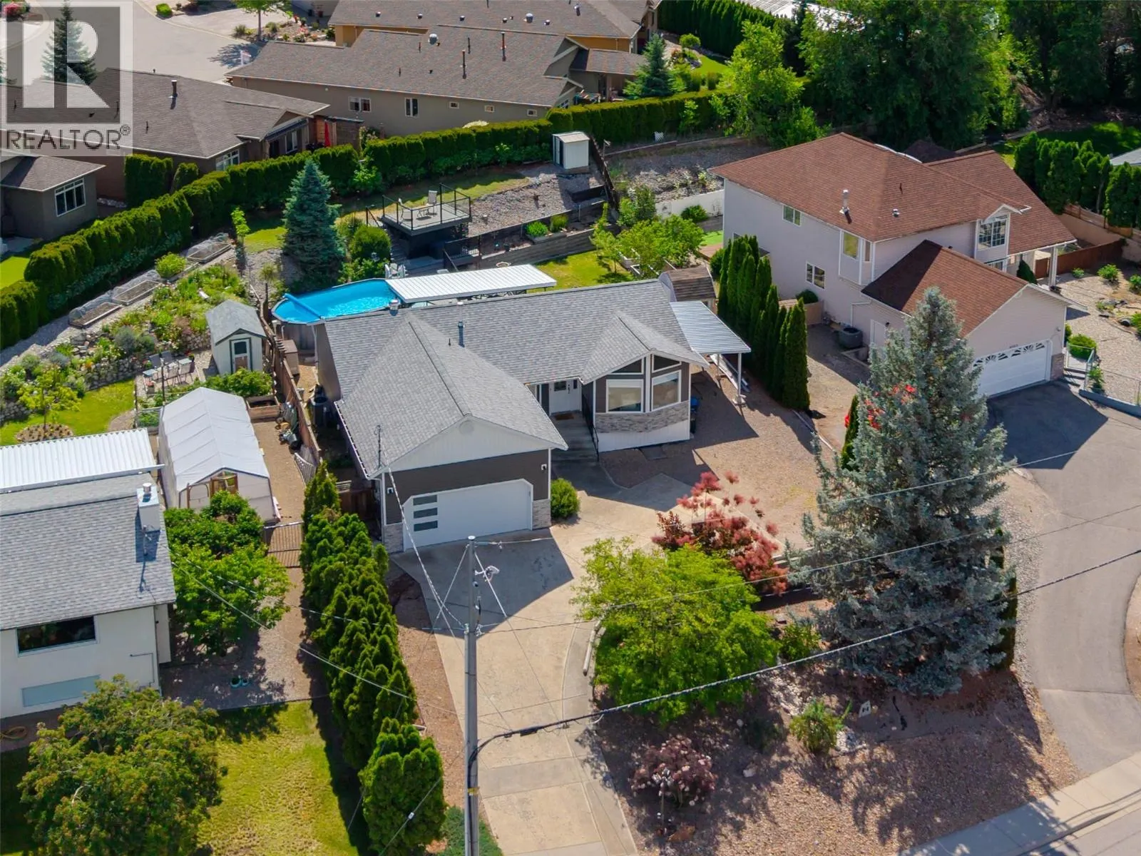 6763 MEADOWS Drive