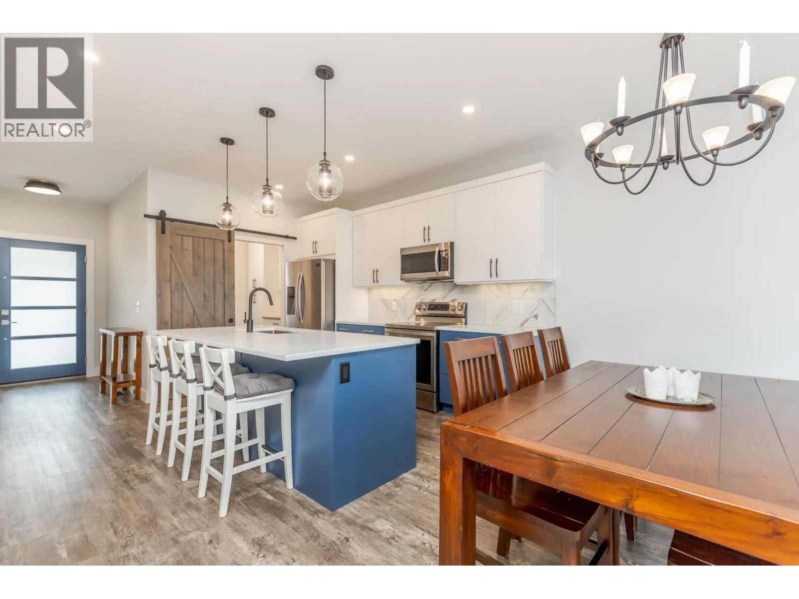1820 Blue Bunch Court