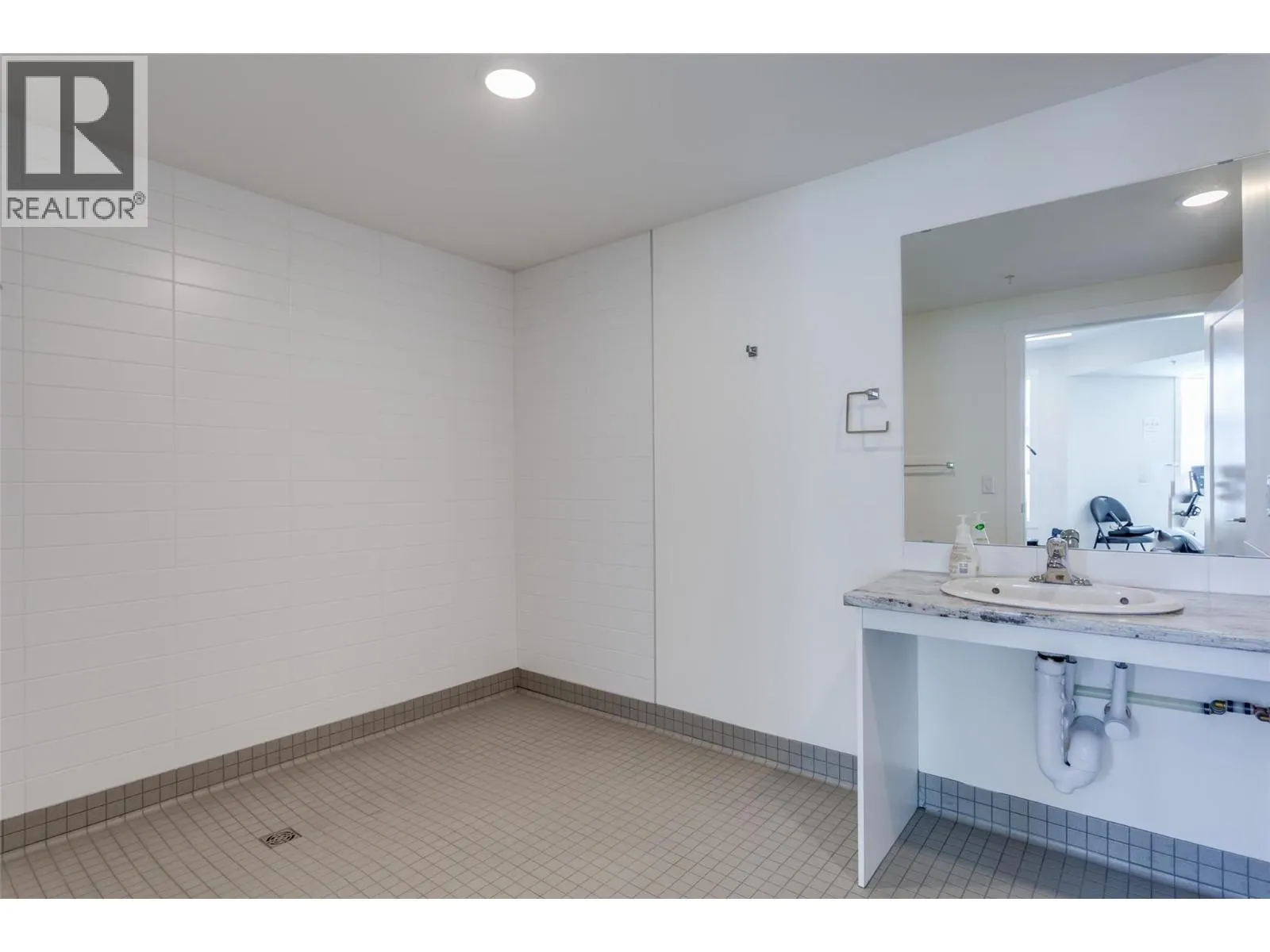 3090 Burtch Road Unit# 312
