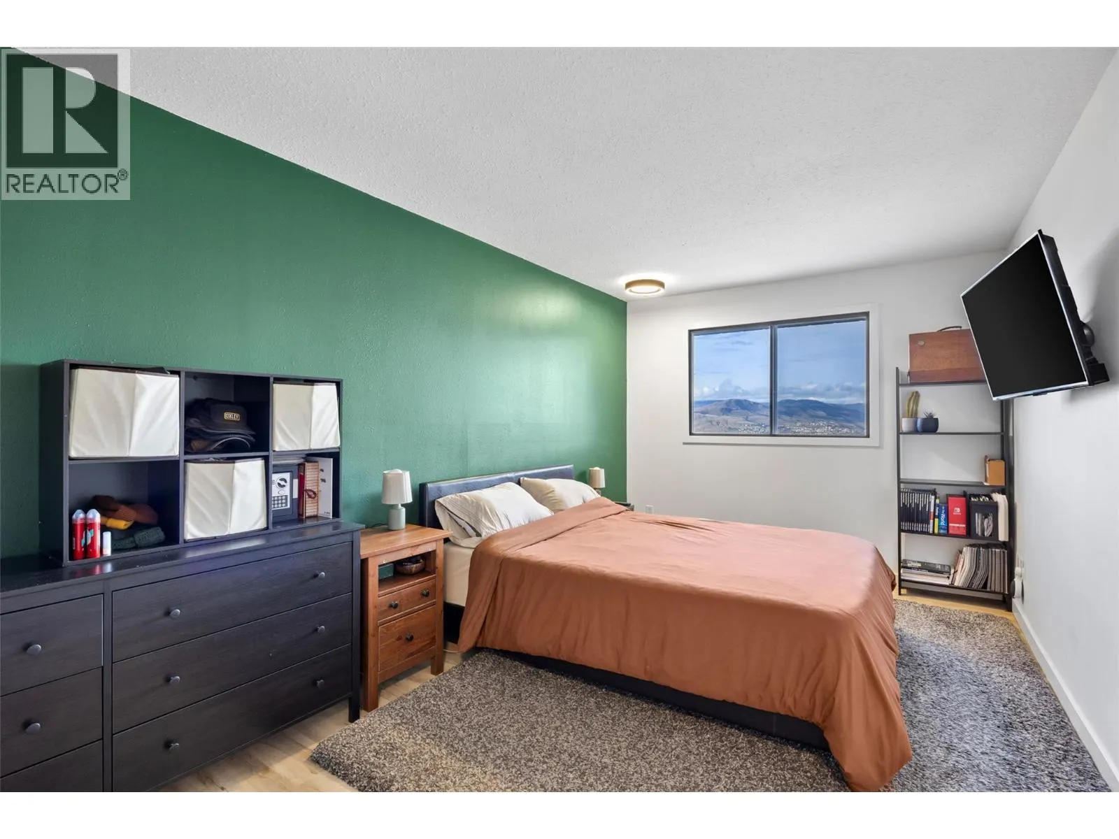 555 Dalgleish Drive Unit# 411