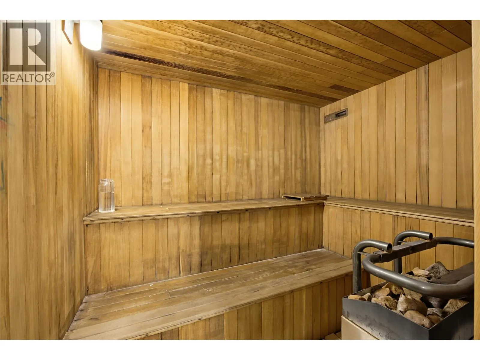 555 Dalgleish Drive Unit# 411