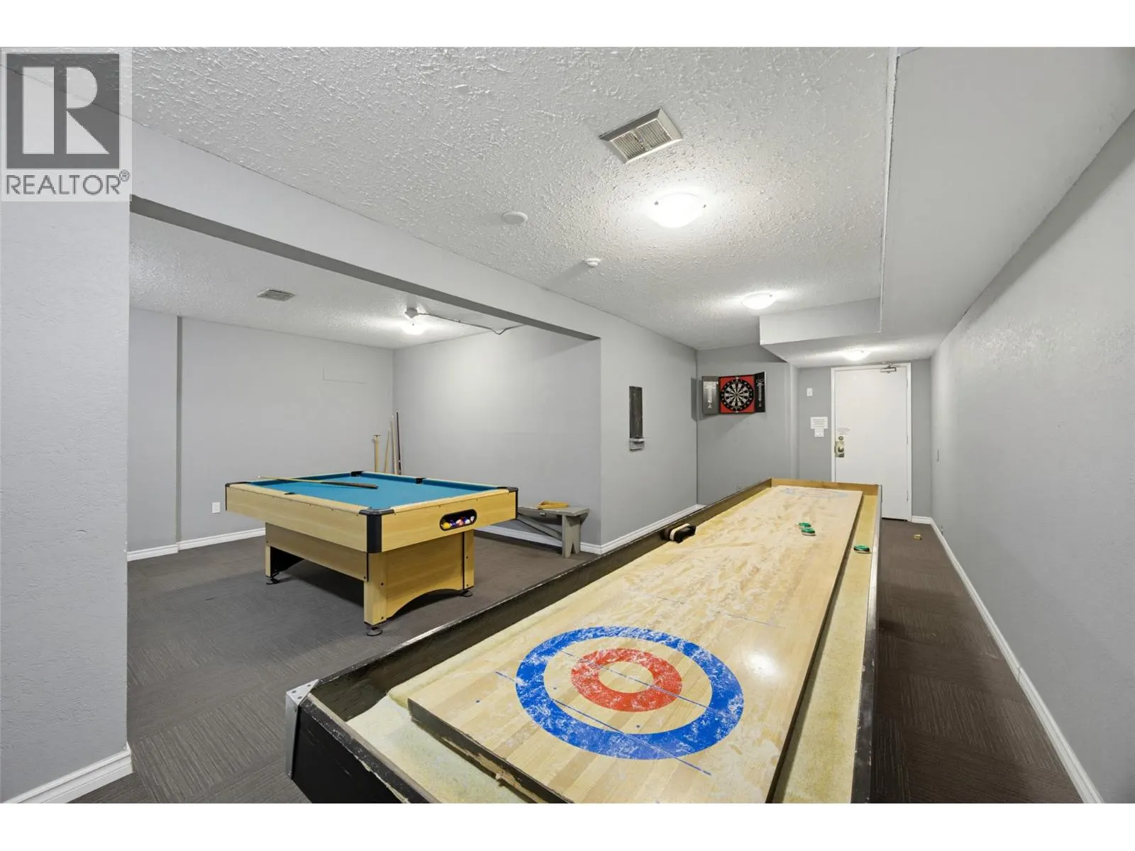 555 Dalgleish Drive Unit# 411