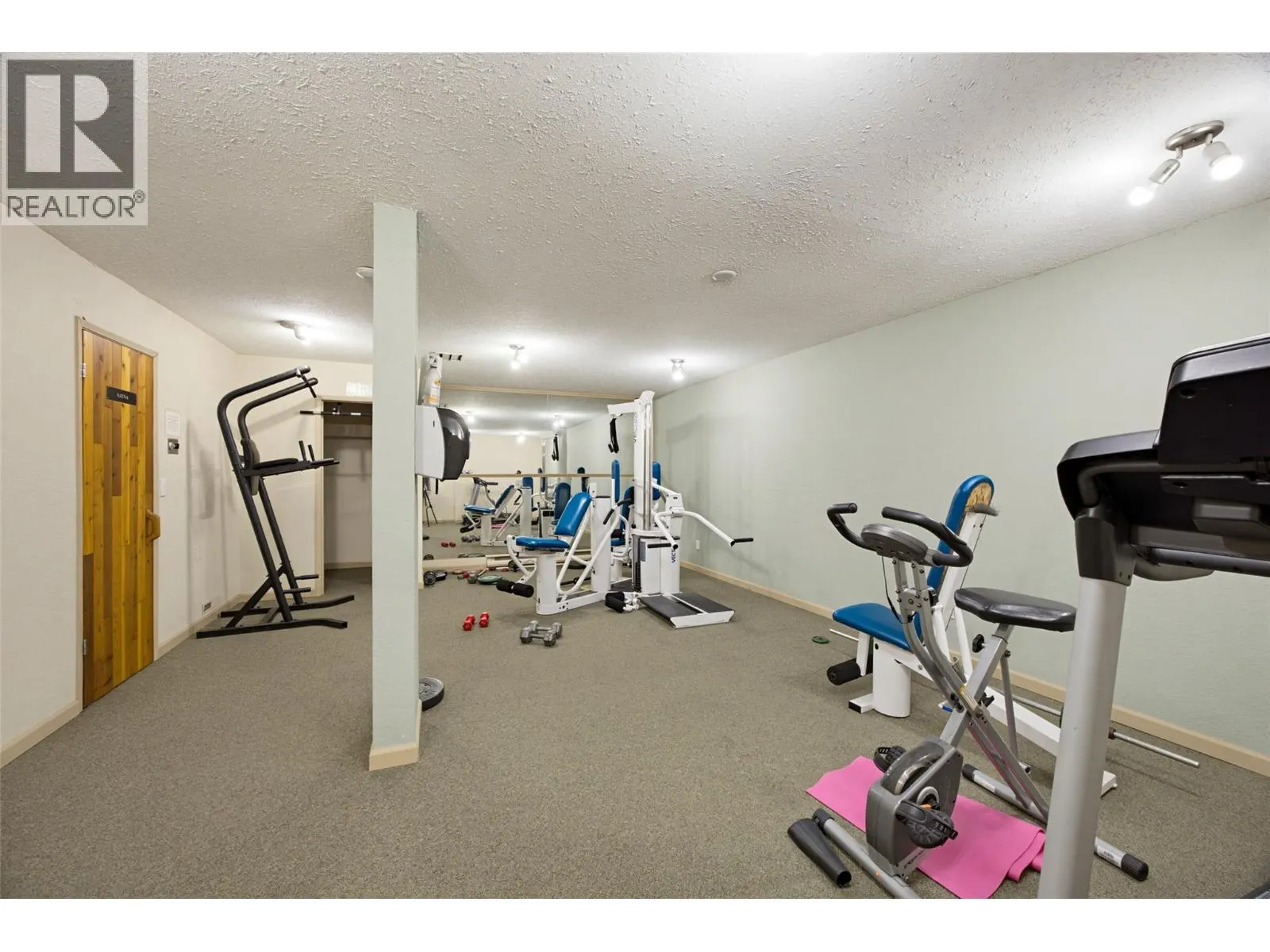 555 Dalgleish Drive Unit# 411