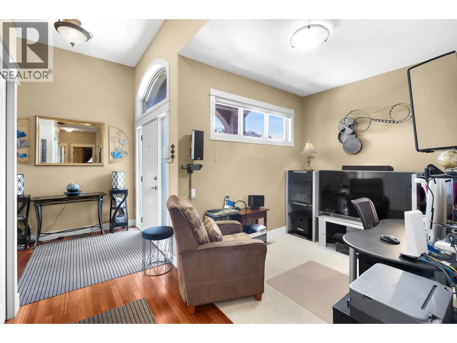 2284 Pine Vista Place