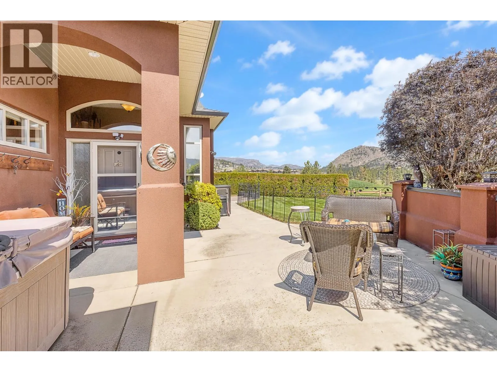 2284 Pine Vista Place