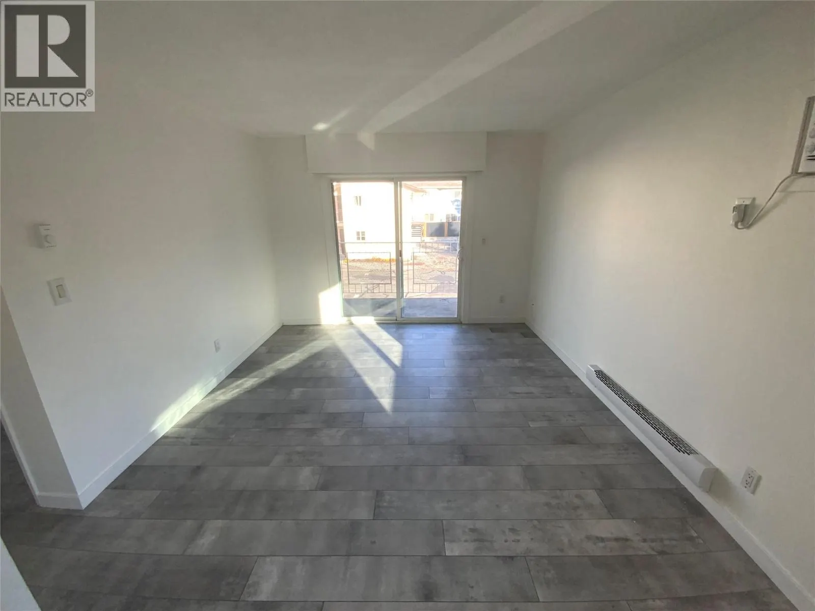 198 Roy Avenue Unit# 207