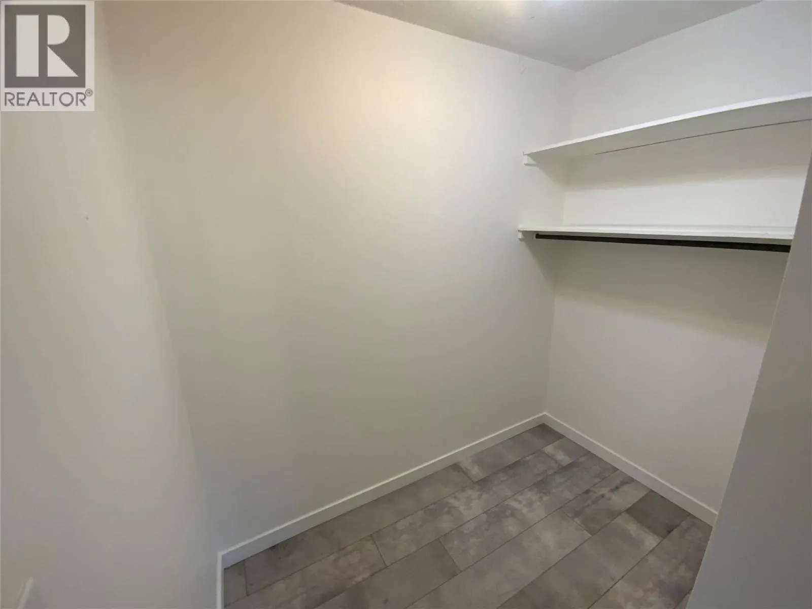 198 Roy Avenue Unit# 207
