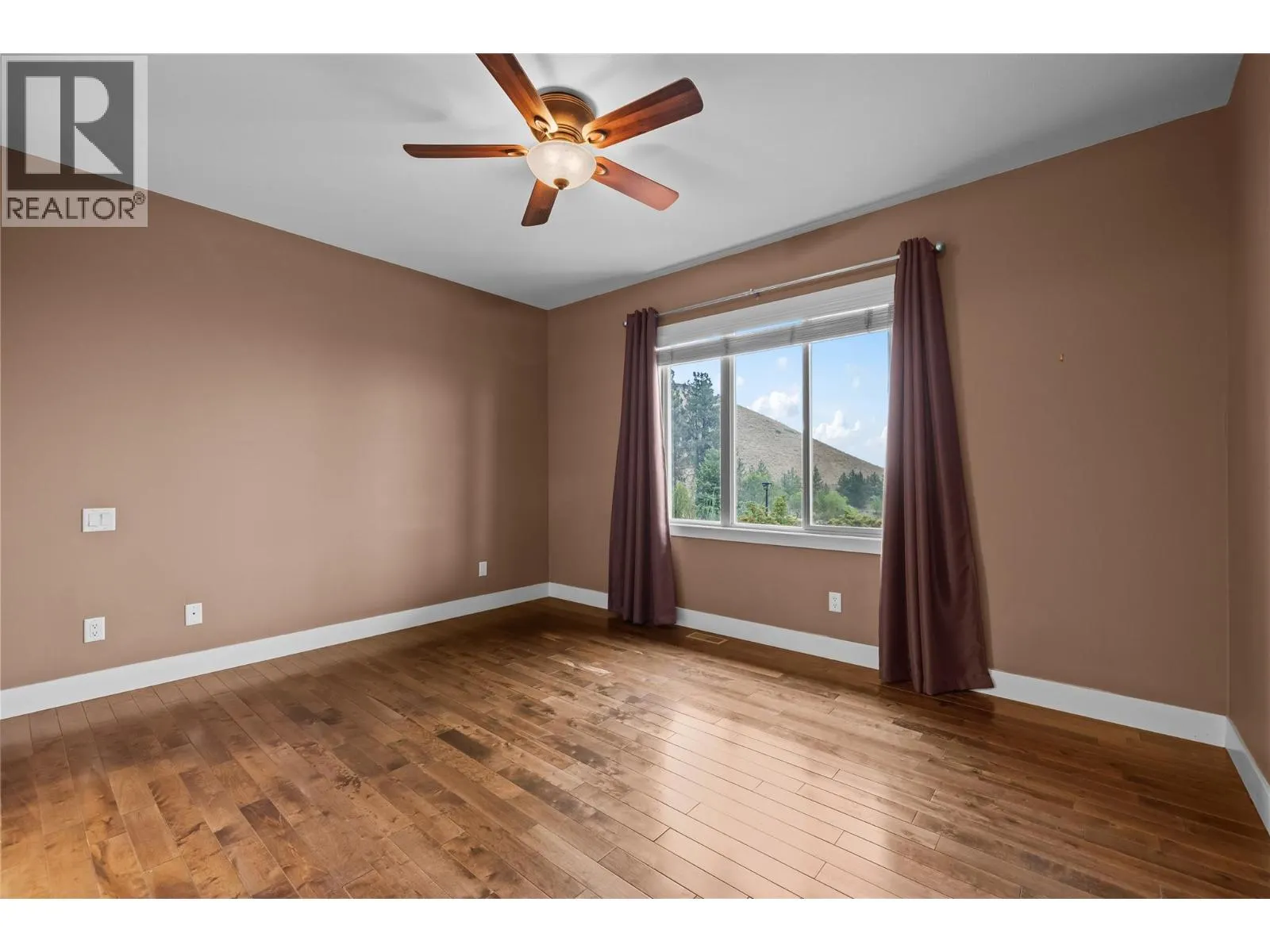 2421 Glacier Court Unit# 2