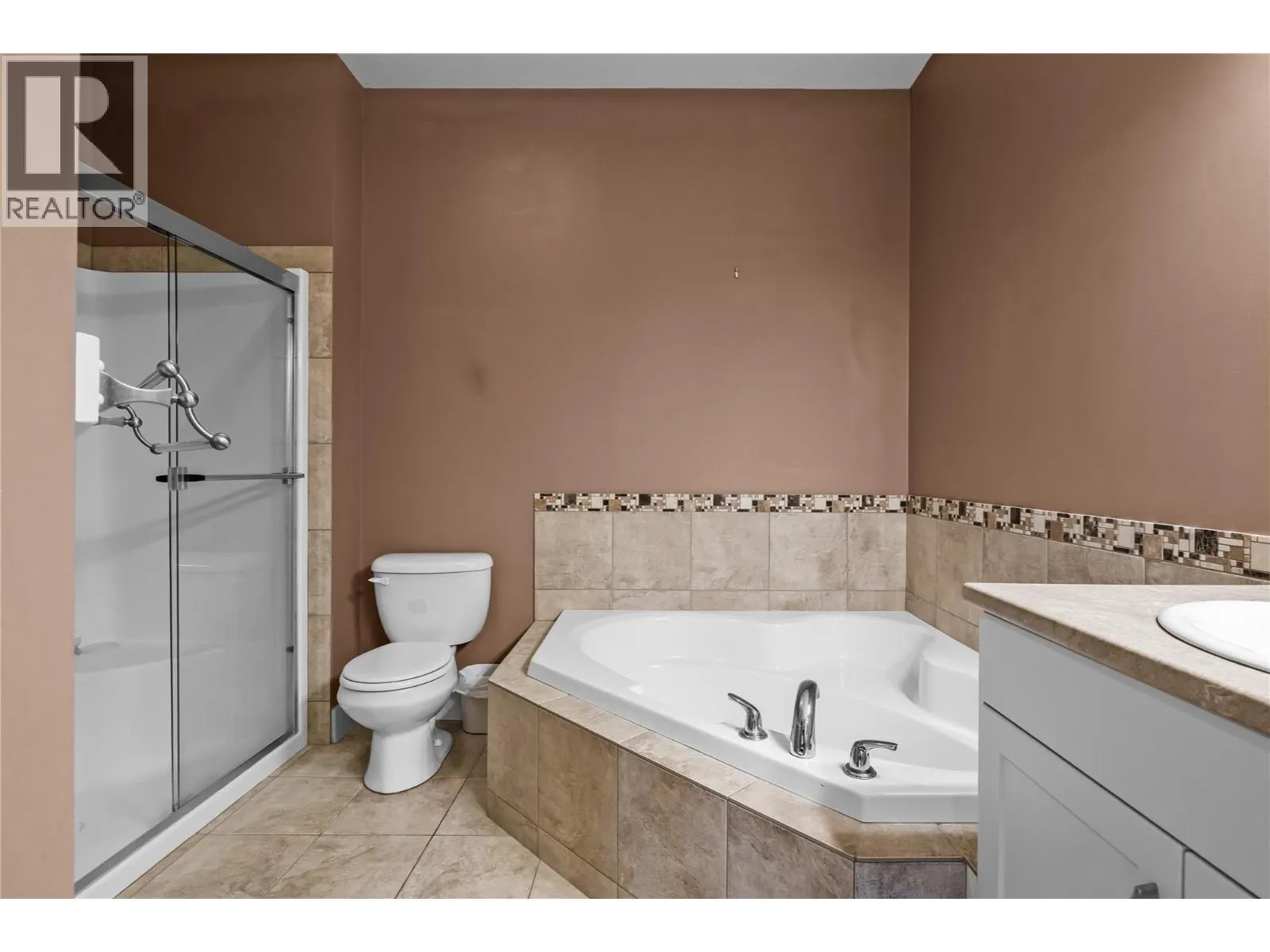 2421 Glacier Court Unit# 2
