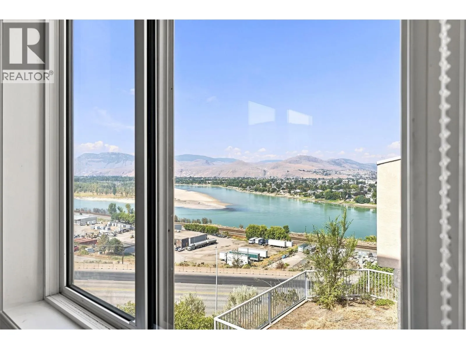 15 HUDSONS BAY Trail Unit# 305