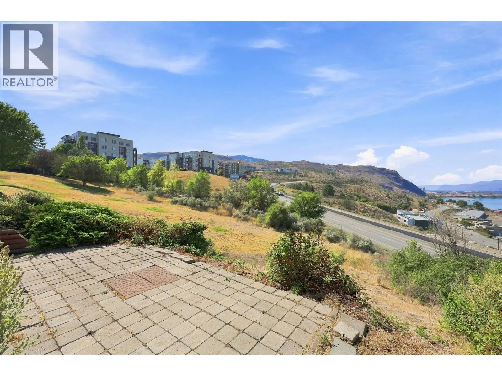 15 HUDSONS BAY Trail Unit# 305