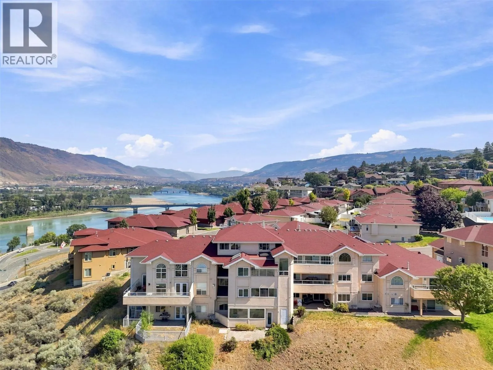 15 HUDSONS BAY Trail Unit# 305