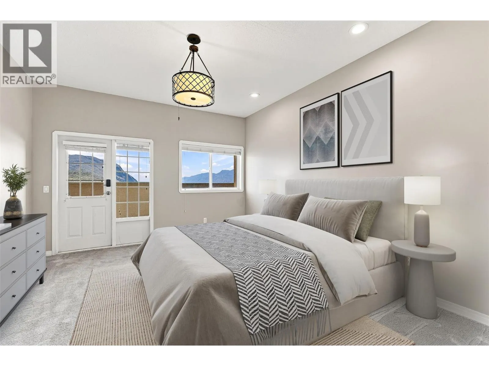 15 HUDSONS BAY Trail Unit# 305