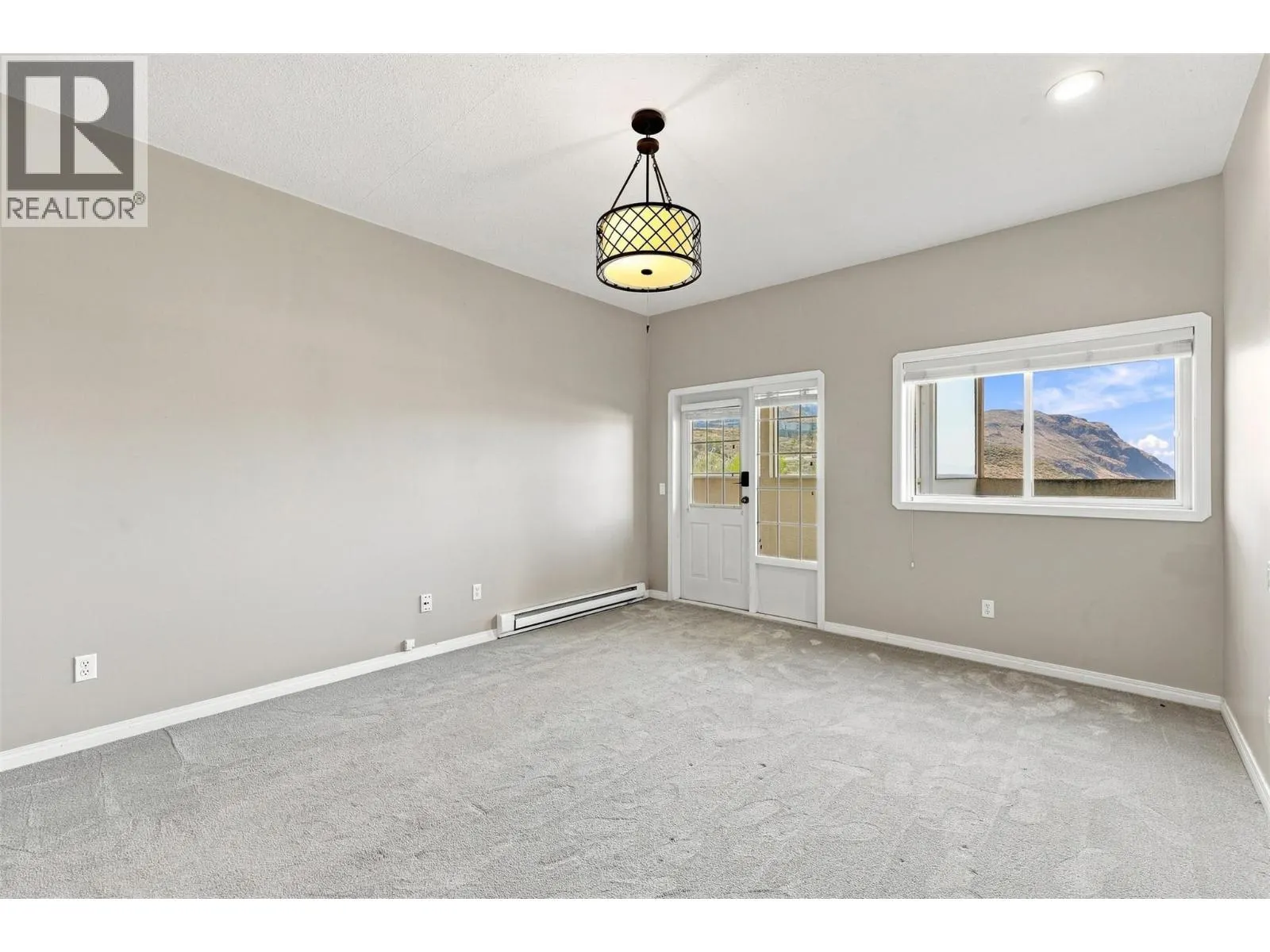 15 HUDSONS BAY Trail Unit# 305