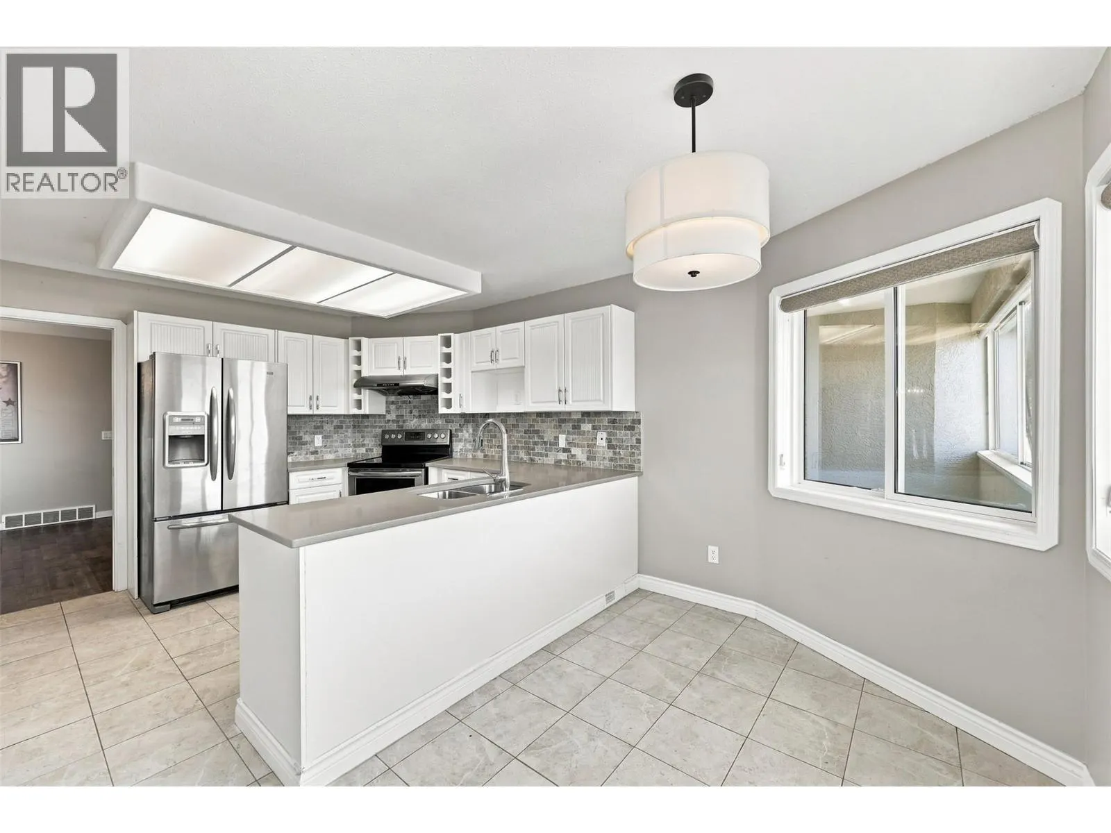 15 HUDSONS BAY Trail Unit# 305