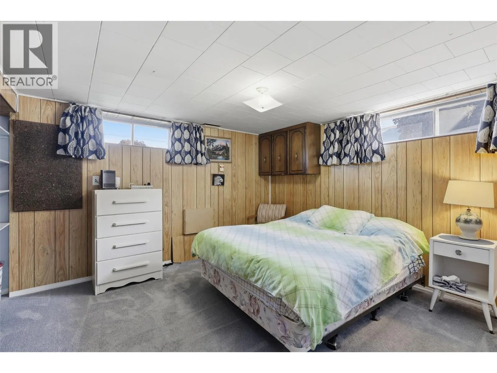 1090 Calmar Place