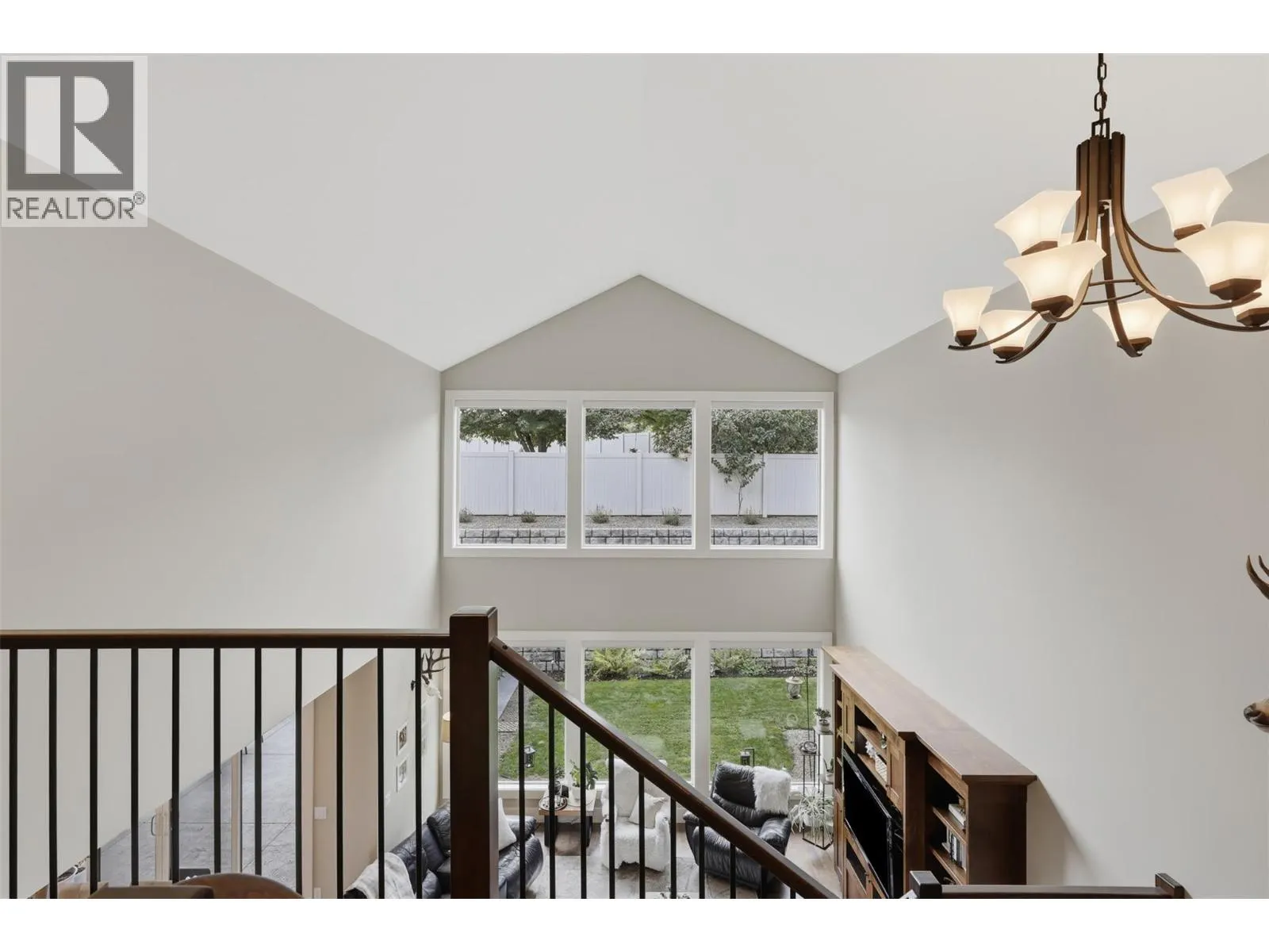 819 Fernie Court